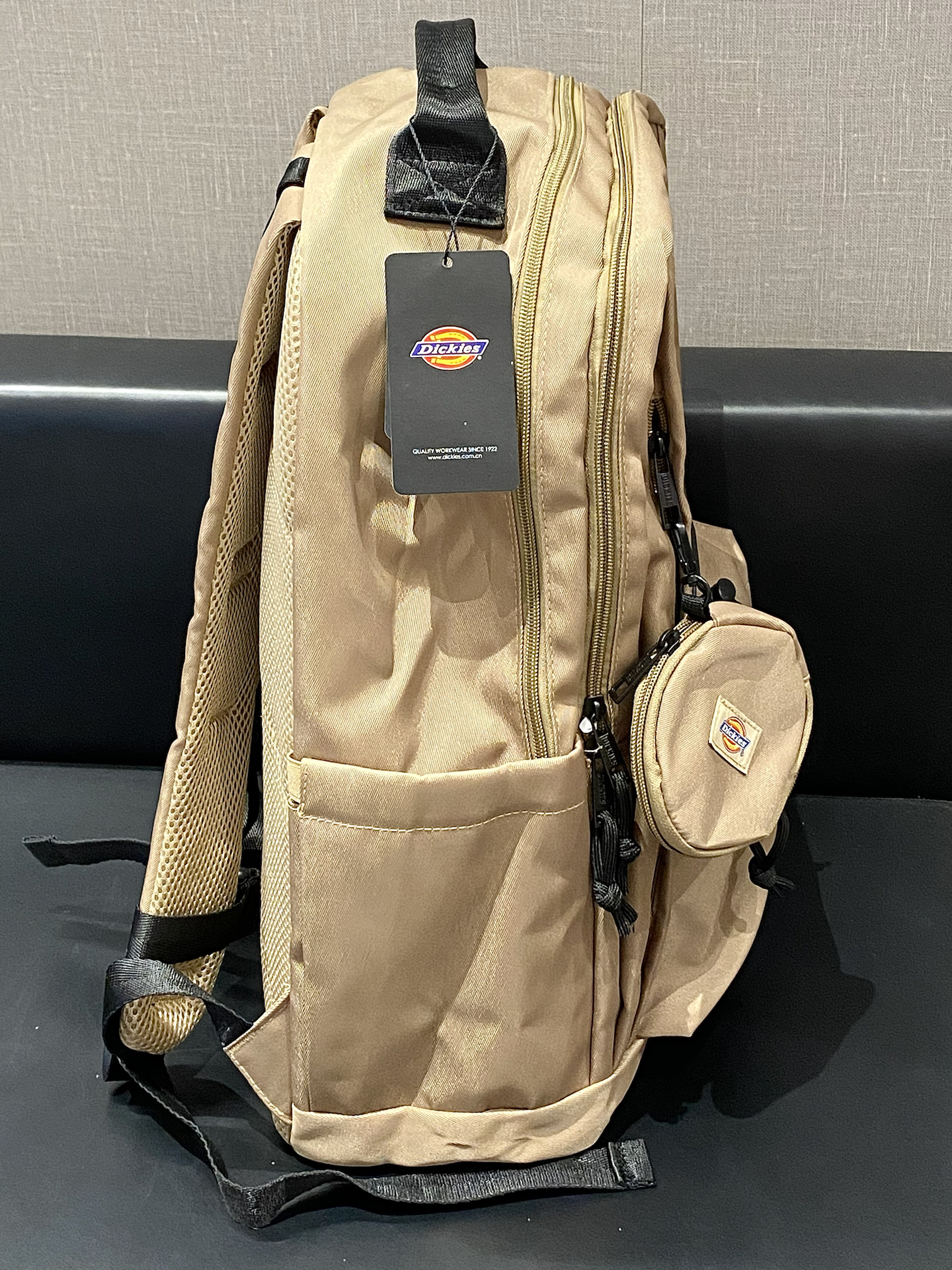 沃趣…这dk山系双肩包吼能装!