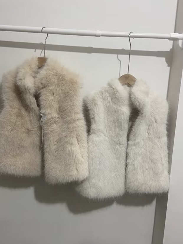 custom review-Коллекция MADOFIT Жилет Женские