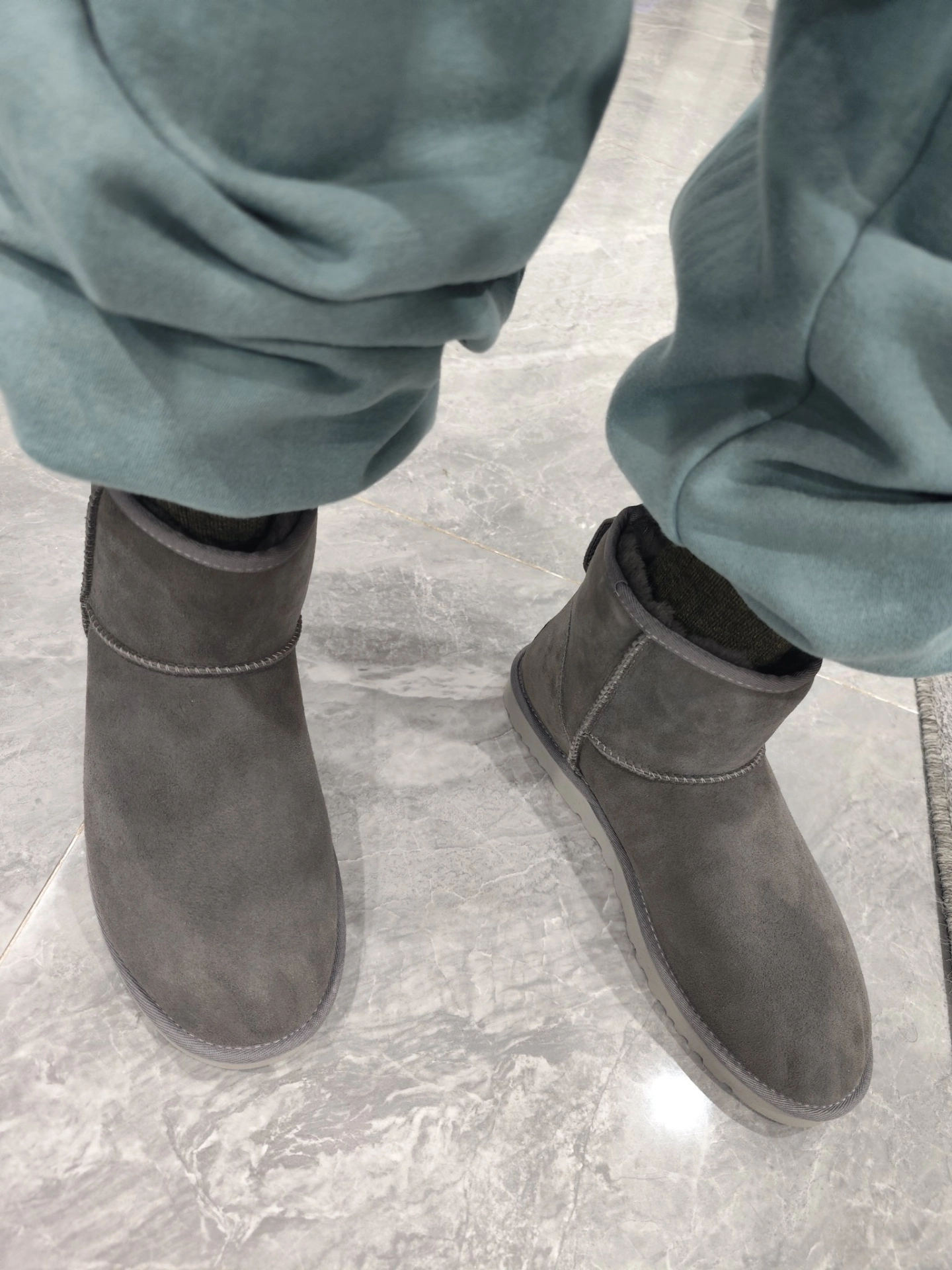 custom review-UGG CLASSIC MINI Снекерки Мужские