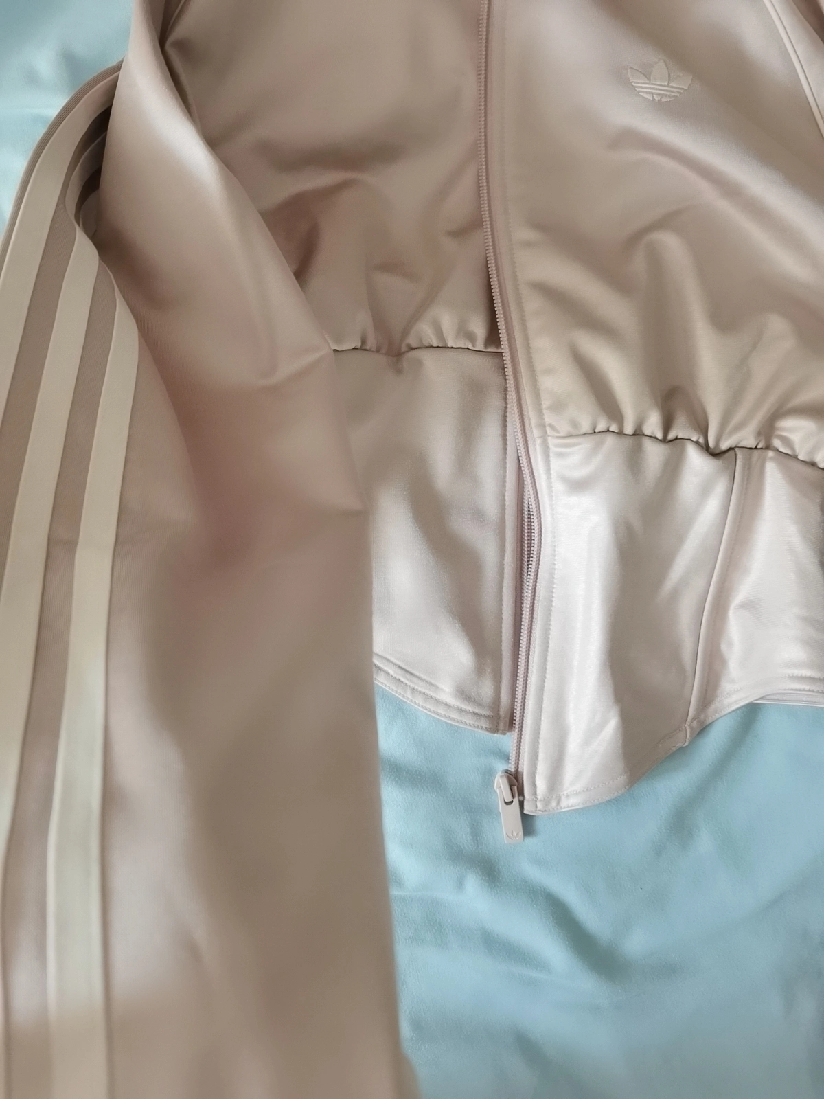 custom review-Adidas Originals Куртки и Пальто Женские Чудо-тауп