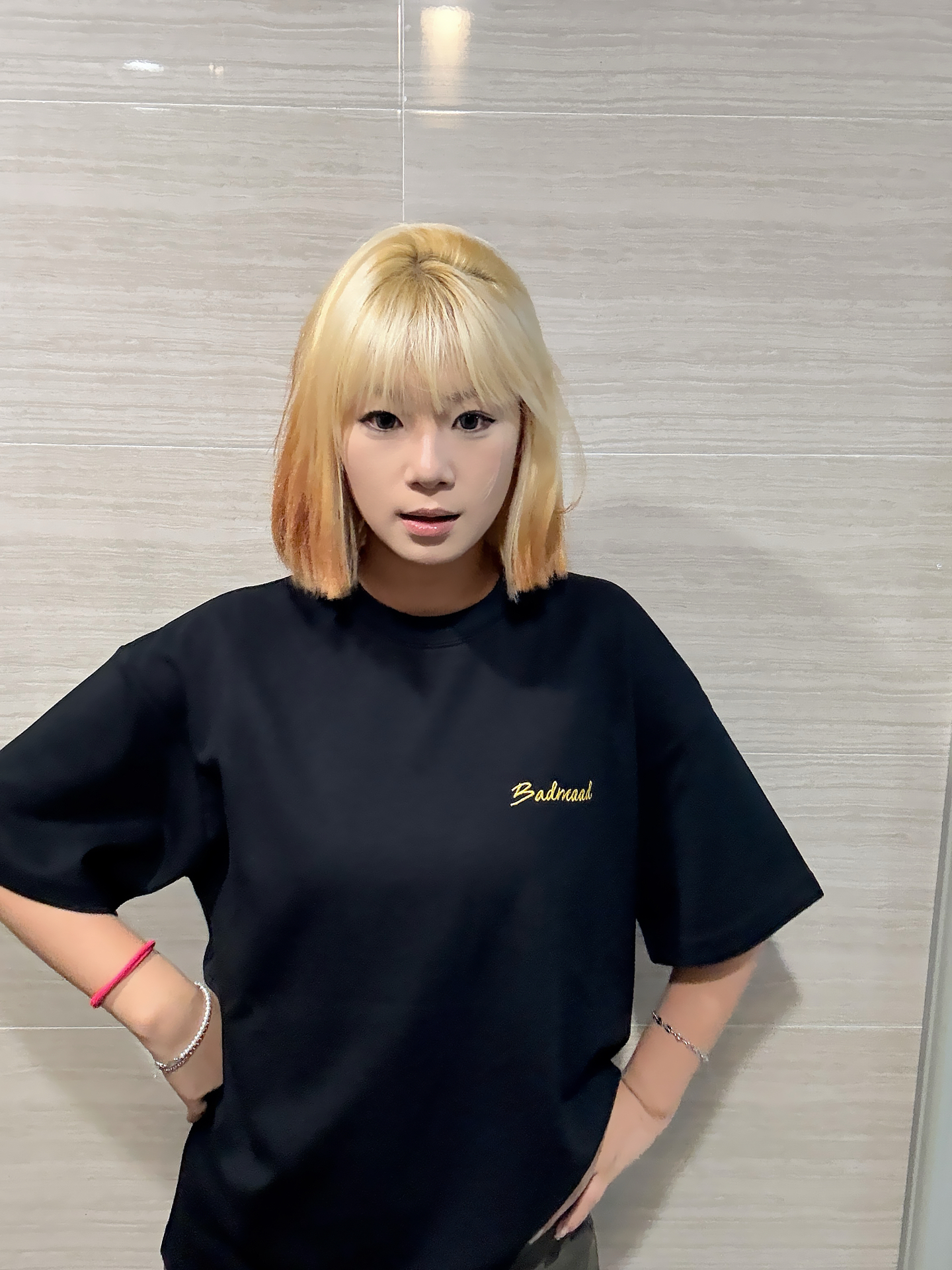 黑金配色如何呢