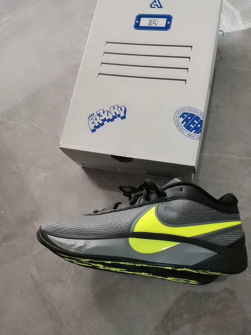 custom review-Nike Giannis Freak 6 Slip-resistant Abrasion-resistant Low-top Баскетбольные кроссовки Мужские Черный Зеленый Азиатская версия