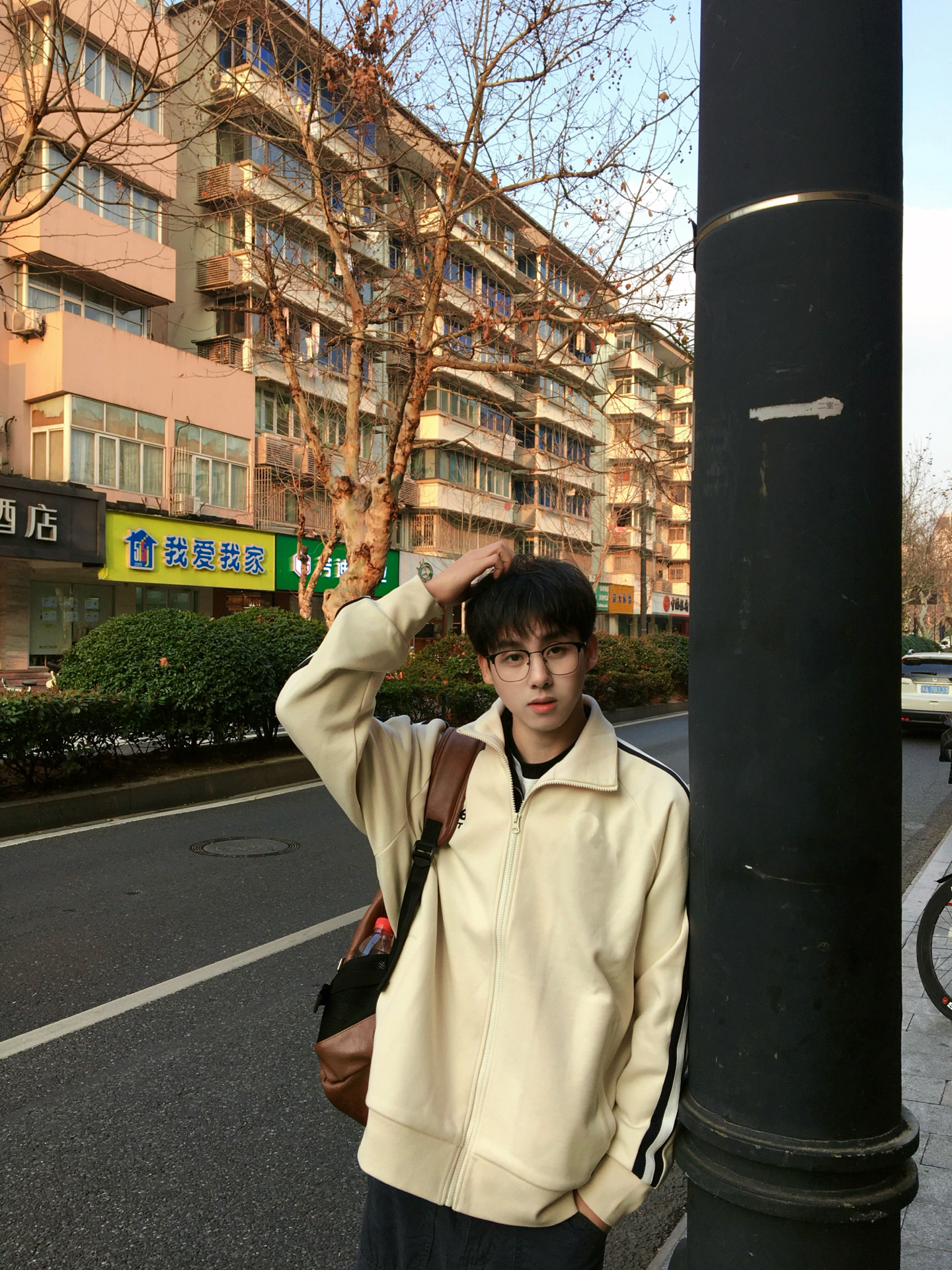 文艺男大的眼镜