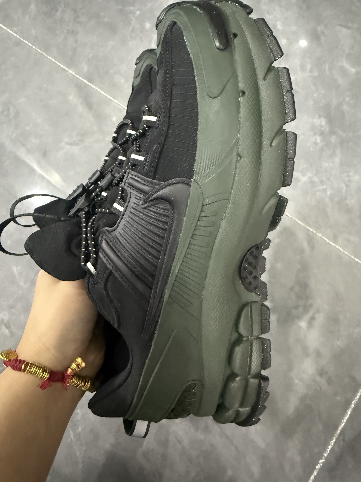 custom review-Nike ZOOM VOMERO ROAM Повседневная беговая обувь Мужская Черная Зеленая