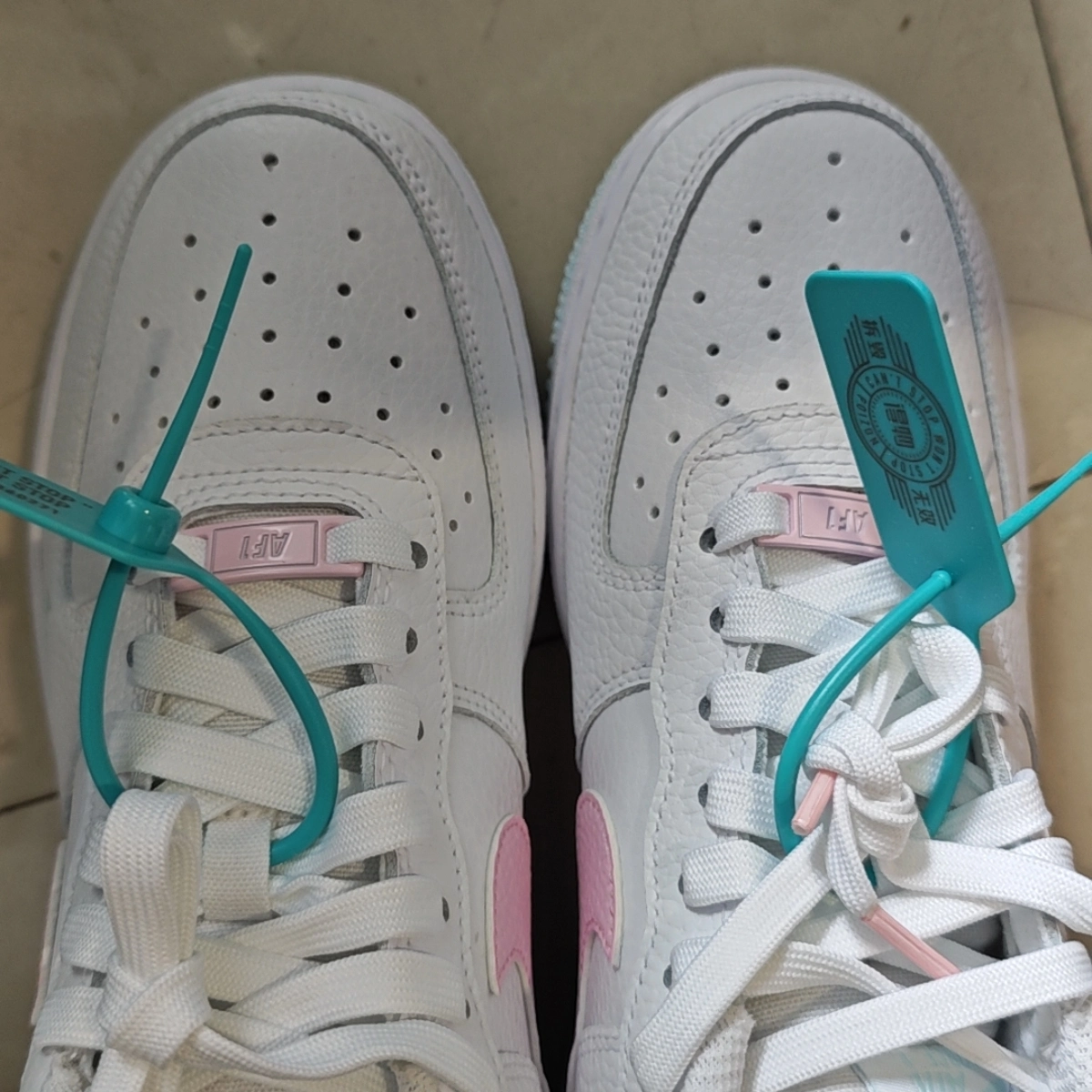 custom review-Nike Air FORCE 1 Slip-on Устойчивый к истиранию Низкий Топ Скейтбординг Кроссовки Женские Белый Розовый