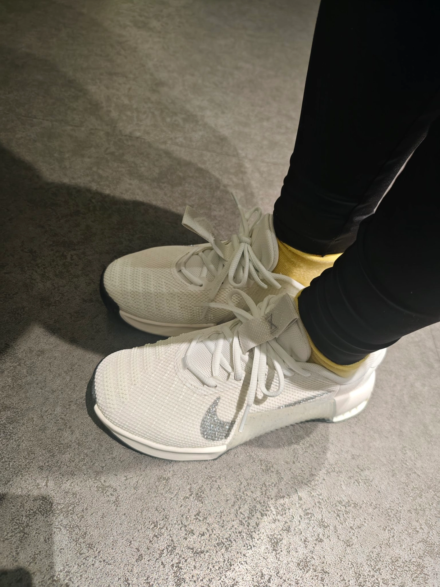 custom review-Nike Metcon 9 Амортизация Дышащий Легкий Низкий Топ Кроссовки для тренировок Женские Белые