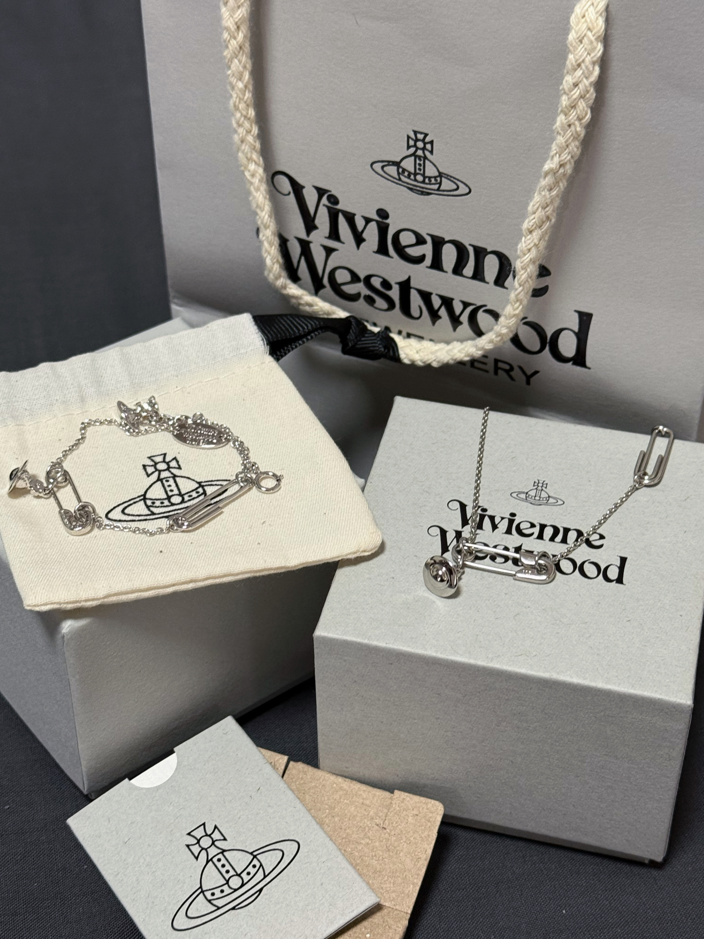 custom review-Vivienne Westwood Ожерелья Унисекс Серебряные