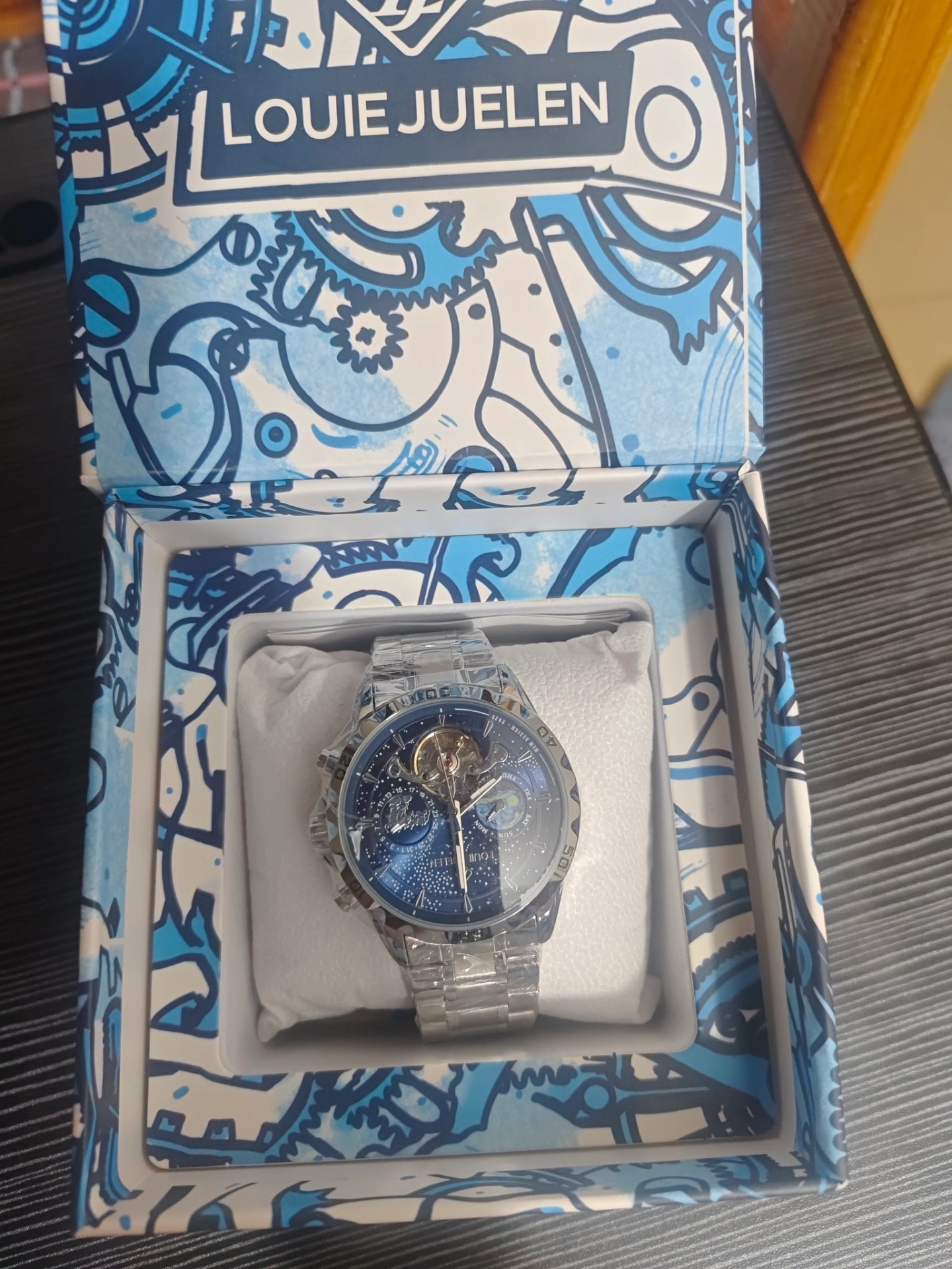 custom review-LOUIE JUELEN Мужские Мода Бизнес Часы для Подростков Спортивные Светящиеся в Темноте Часы для Мужчин