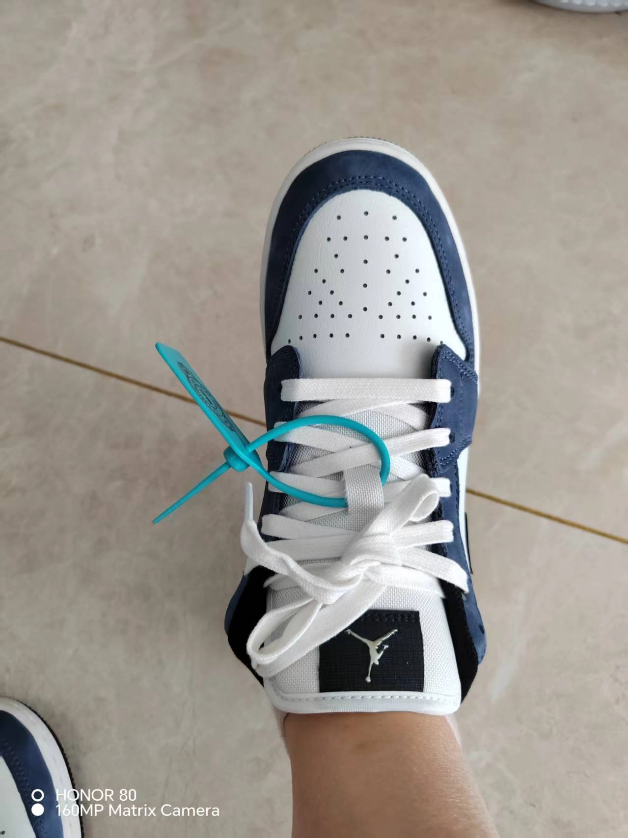 custom review-Jordan Air Jordan 1 Нижняя юбка Устойчивая к истиранию Низкий топ Детские баскетбольные кроссовки Белый Синий