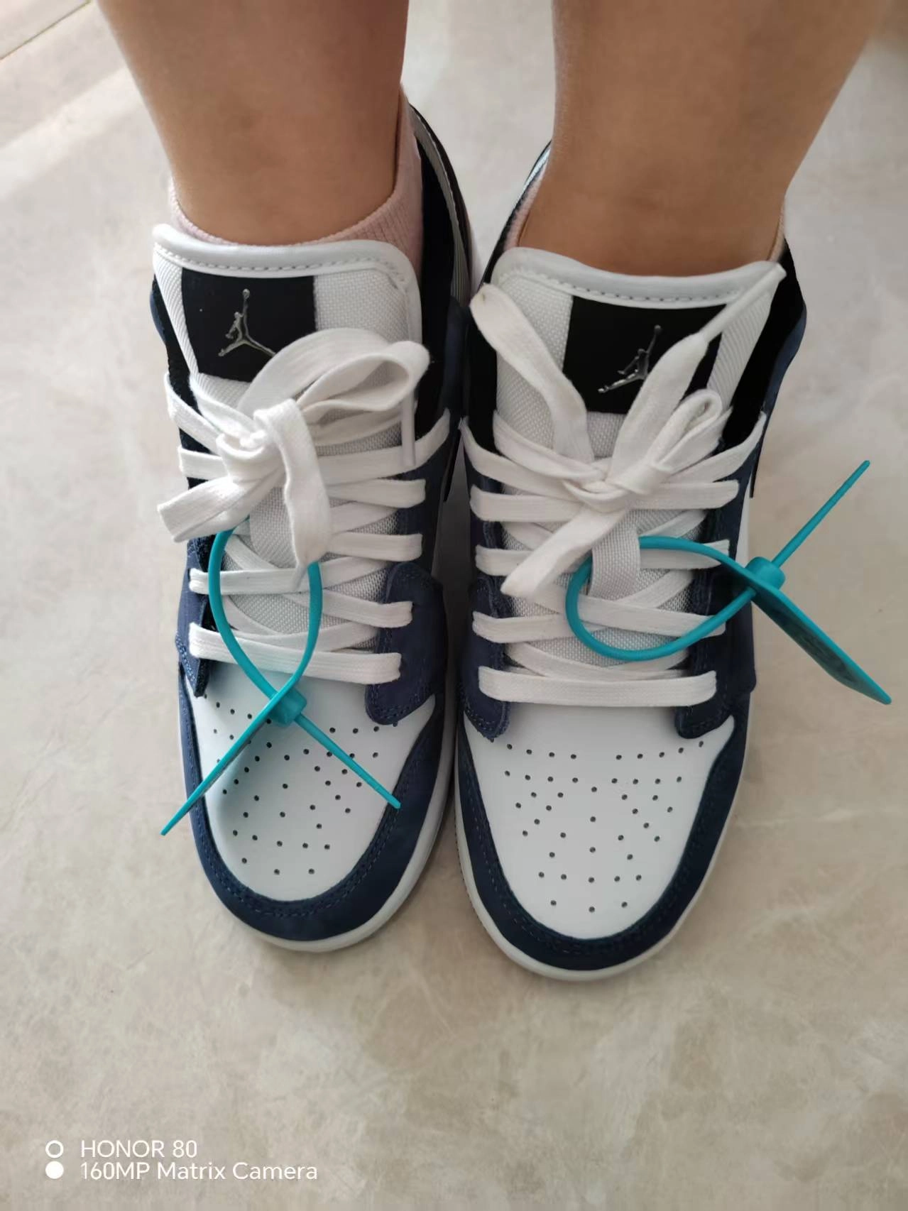 custom review-Jordan Air Jordan 1 Нижняя юбка Устойчивая к истиранию Низкий топ Детские баскетбольные кроссовки Белый Синий