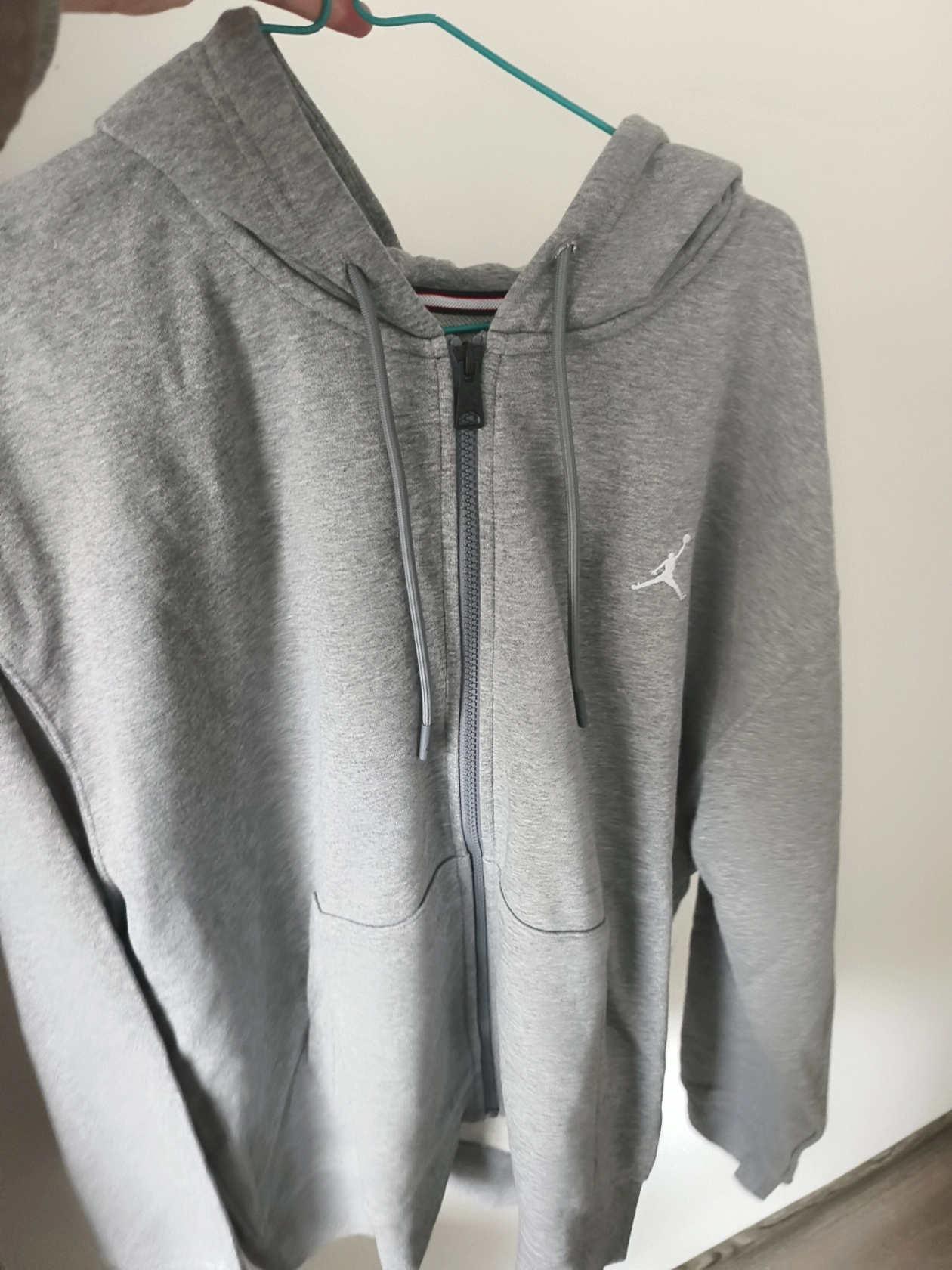 custom review-Jordan Essentials Толстовка Мужская Серого цвета