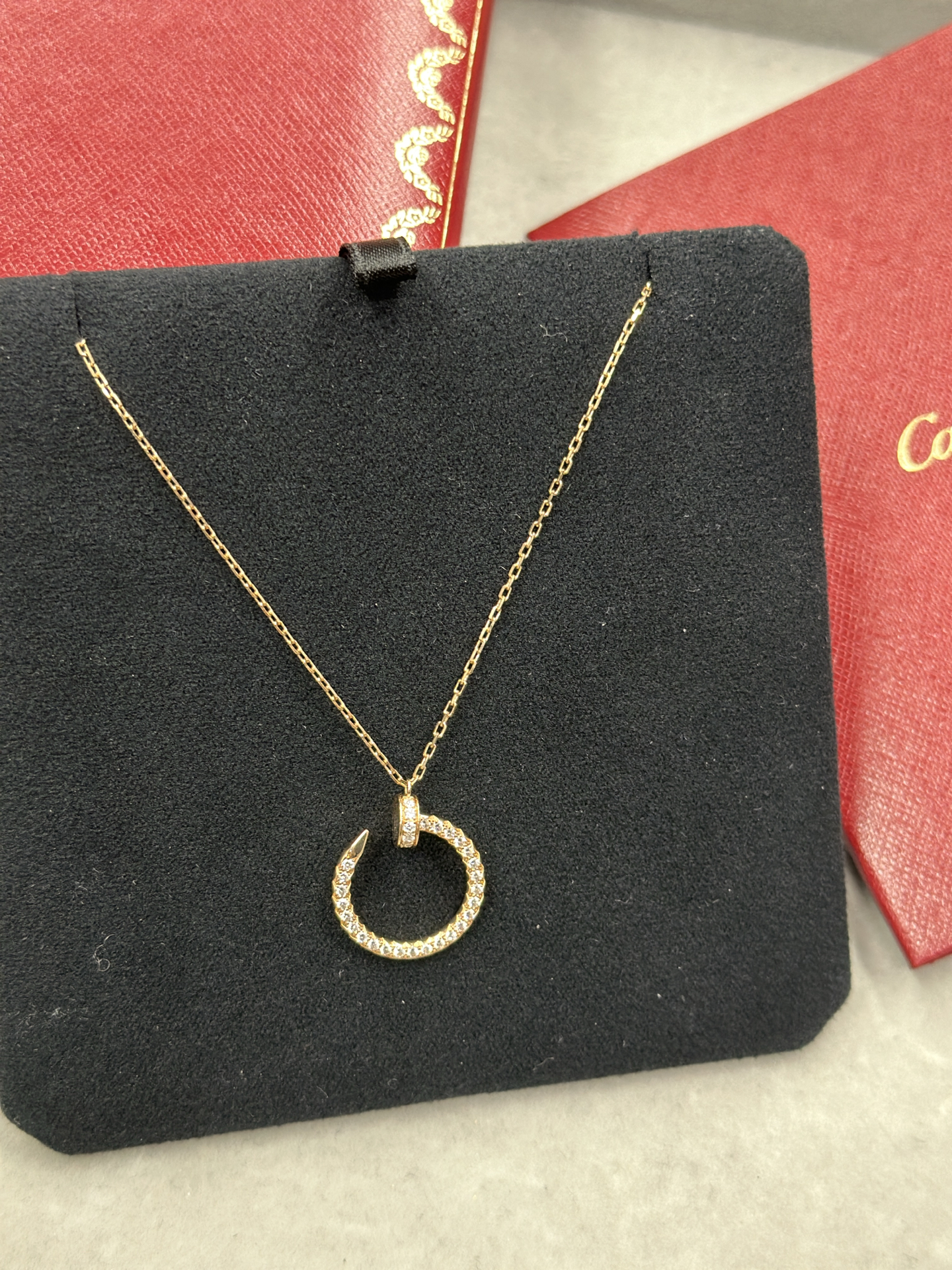 卡地亚钉子满钻项链真的闪爆了