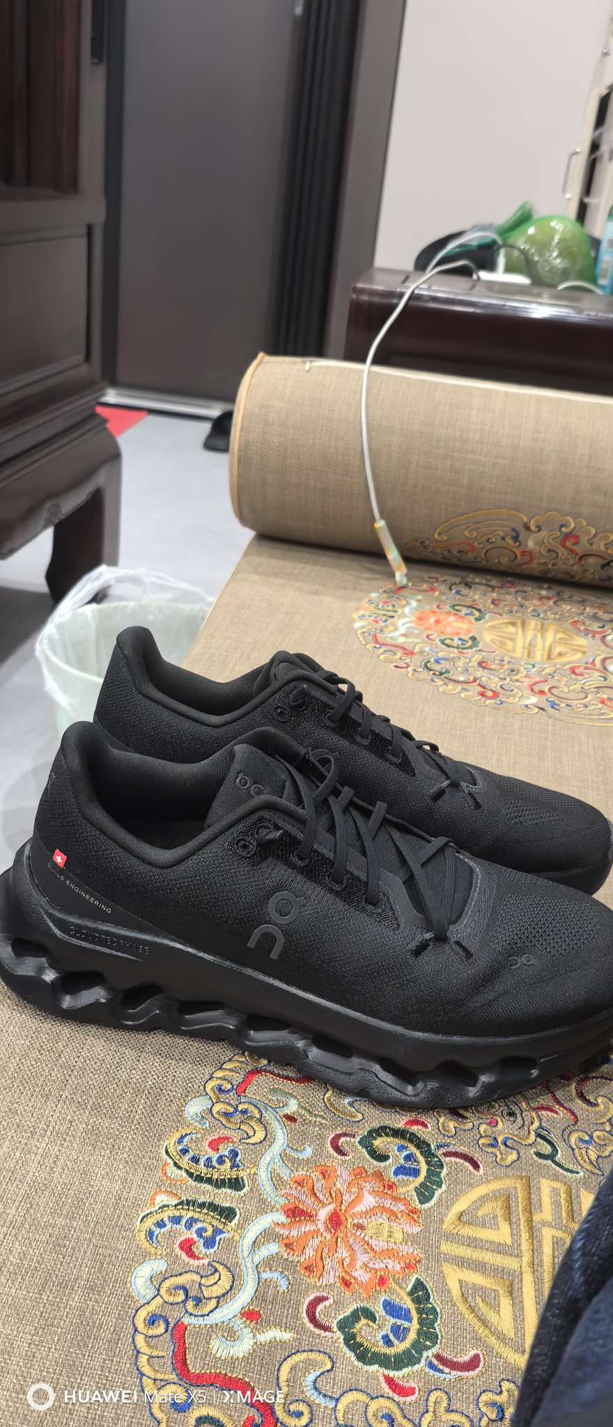 custom review-On CLOUDTILT Амортизация Низкий Топ Беговые кроссовки Мужской Черный