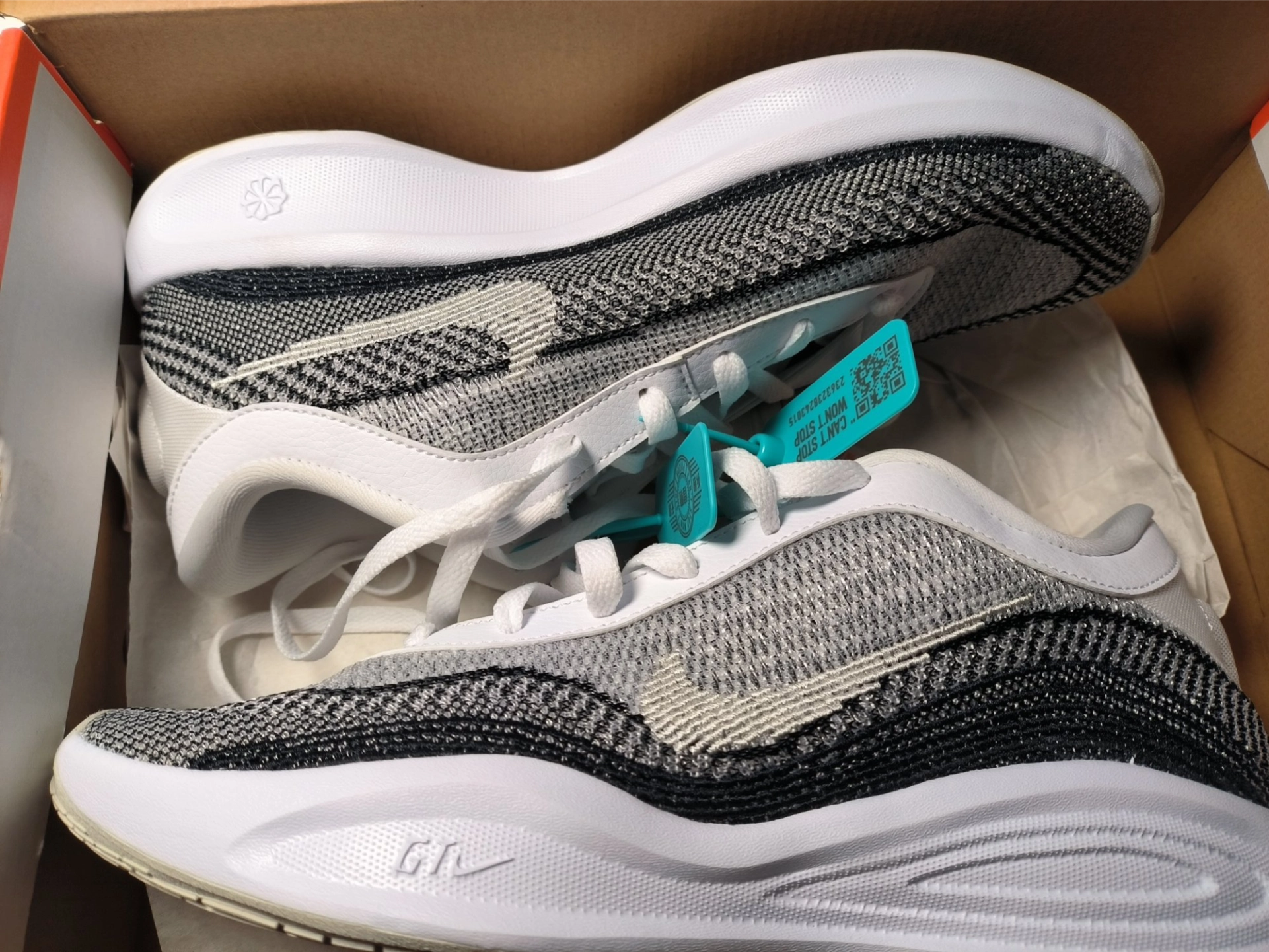 custom review-Nike G.T. Hustle Academy Low Топ Баскетбольные кроссовки Мужской Серый Белый EP