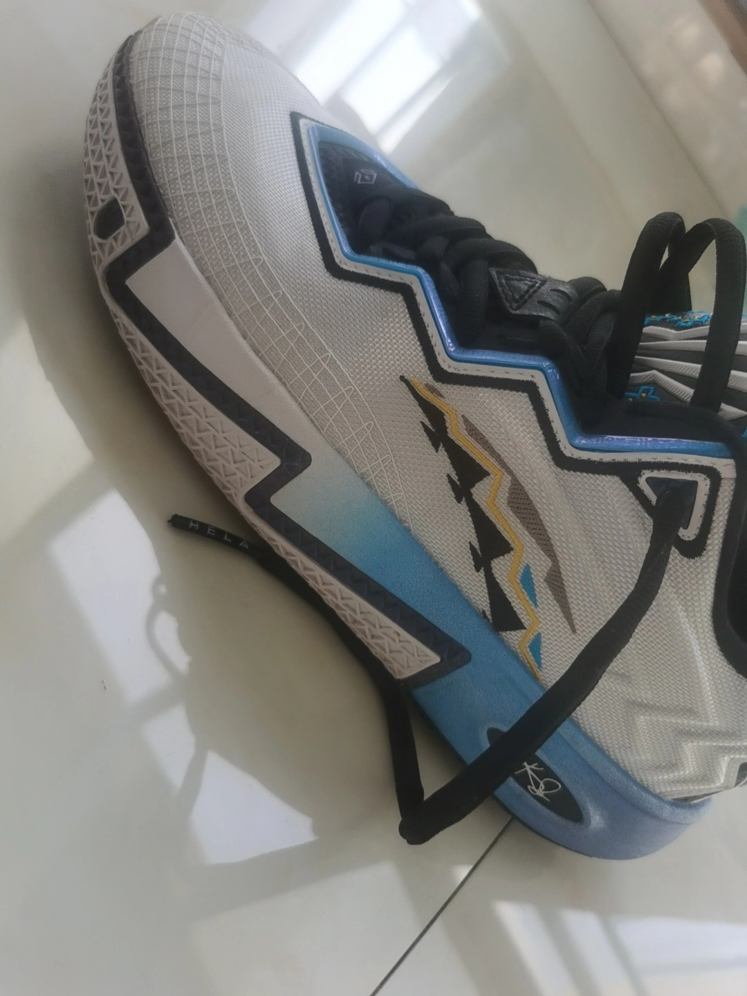 custom review-ANTA KAI 2 Амортизация Устойчивость к истиранию и Эластичные свойства Низкий Топ Баскетбольные кроссовки Мужские Белый Черный Синий