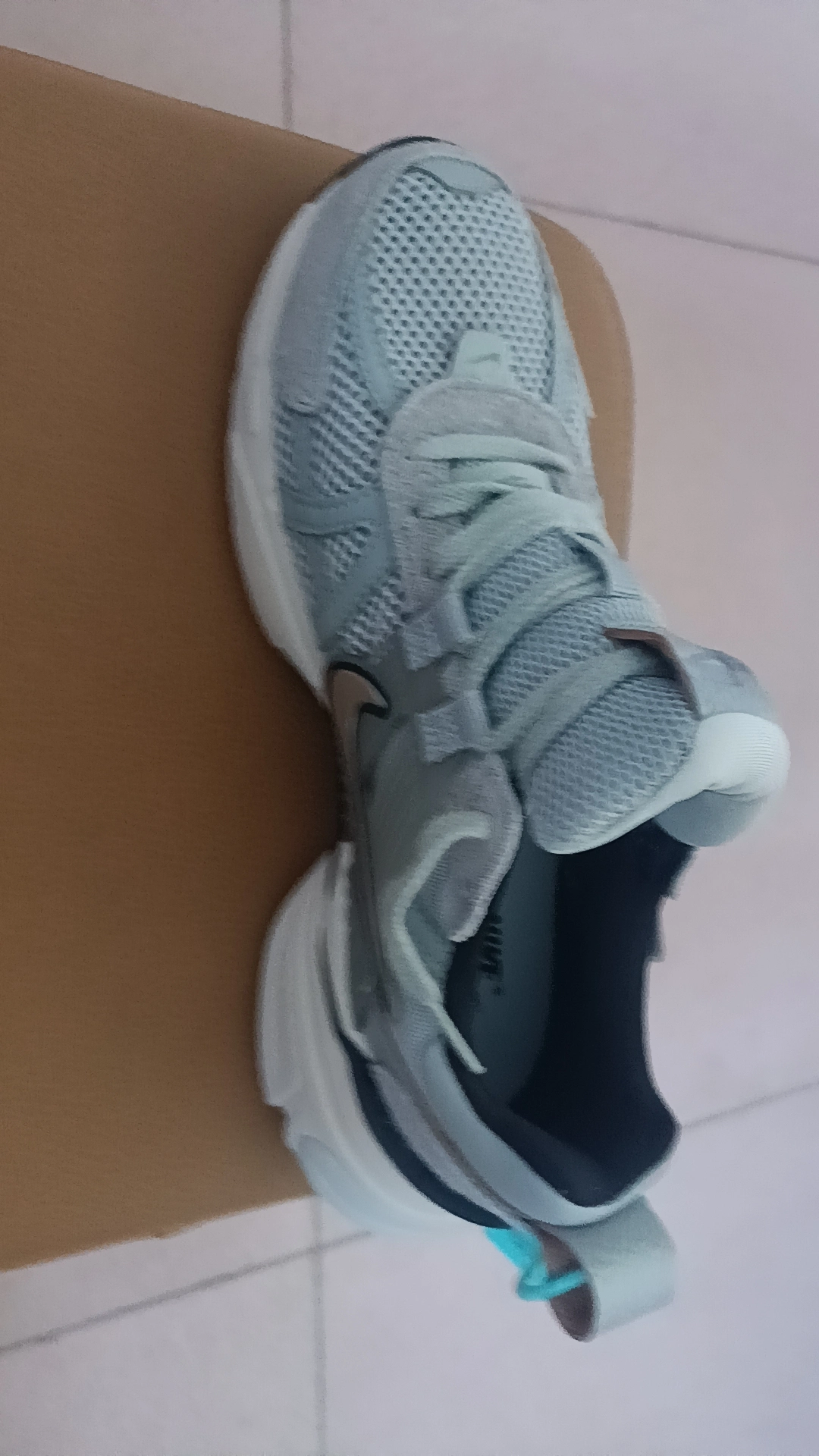 custom review-Nike V2K Run Амортизаторы Shock противоскользящие устойчивые к истиранию низкий топ повседневные городские для коммутирования беговые кроссовки женские цвет тауповый