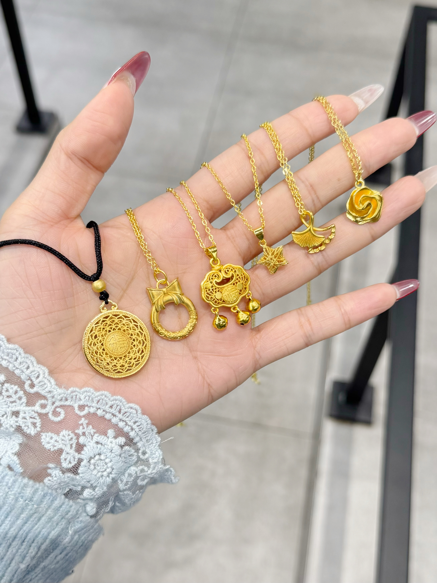 金项链都不到1g?我不说谁看得出来啊