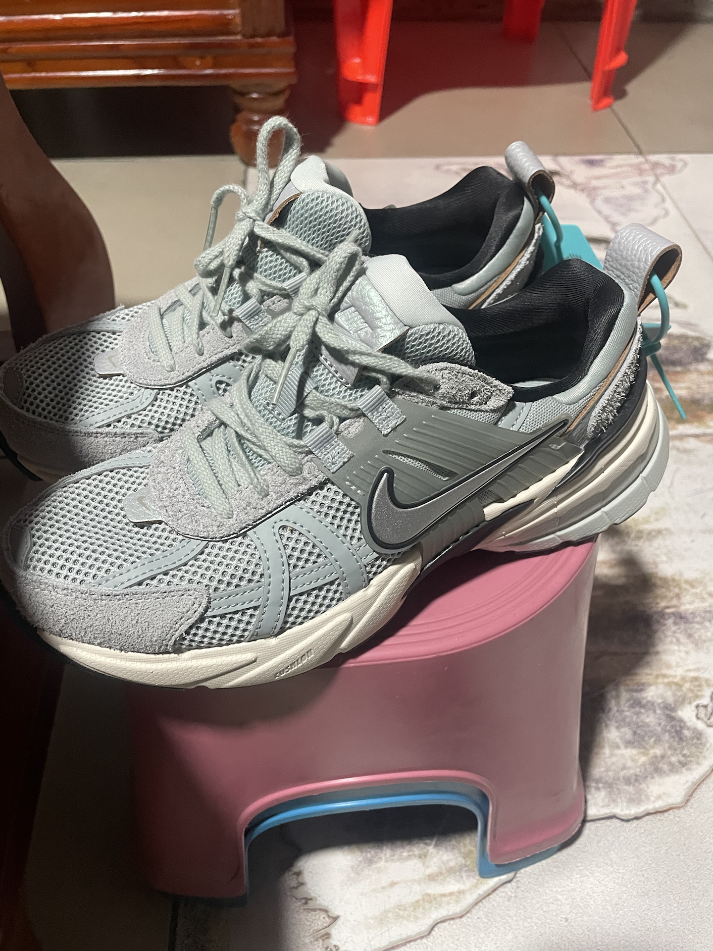 custom review-Nike V2K Run Амортизаторы Shock противоскользящие устойчивые к истиранию низкий топ повседневные городские для коммутирования беговые кроссовки женские цвет тауповый