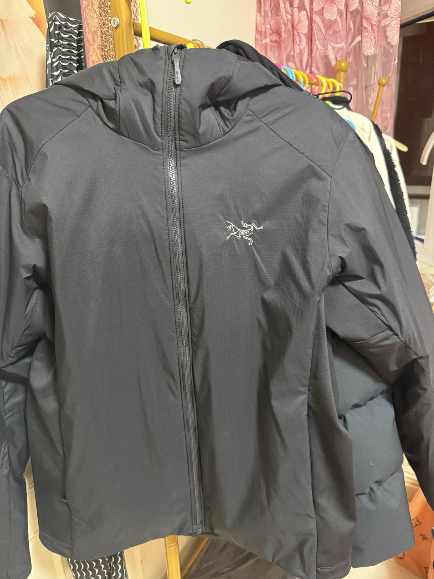 custom review-Arcteryx ATOM Пуховик Женский