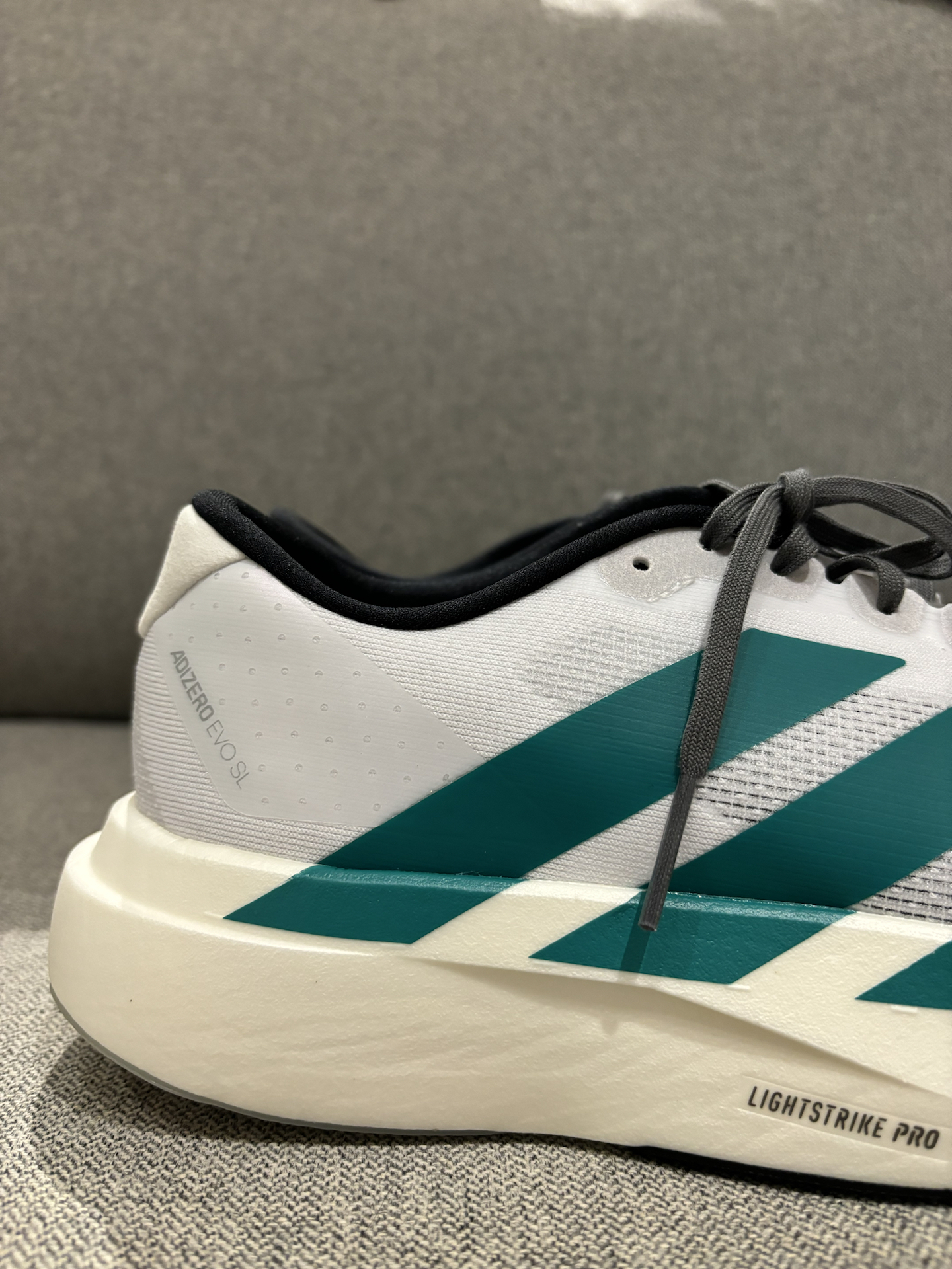 custom review-Adidas Adizero Evo SL Устойчивый к истиранию Дышащие С низким верхом Беговые кроссовки Мужские Белые Зеленые