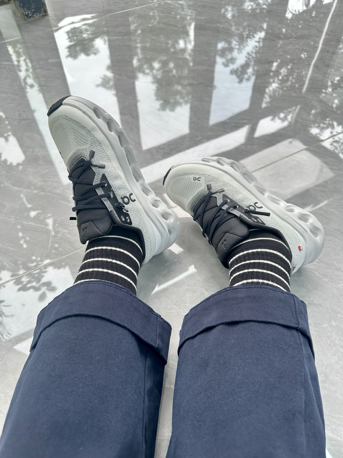 custom review-On CLOUDTILT Амортизация Износостойкий Низкий Топ Повседневная Обувь Женская Белый Черный