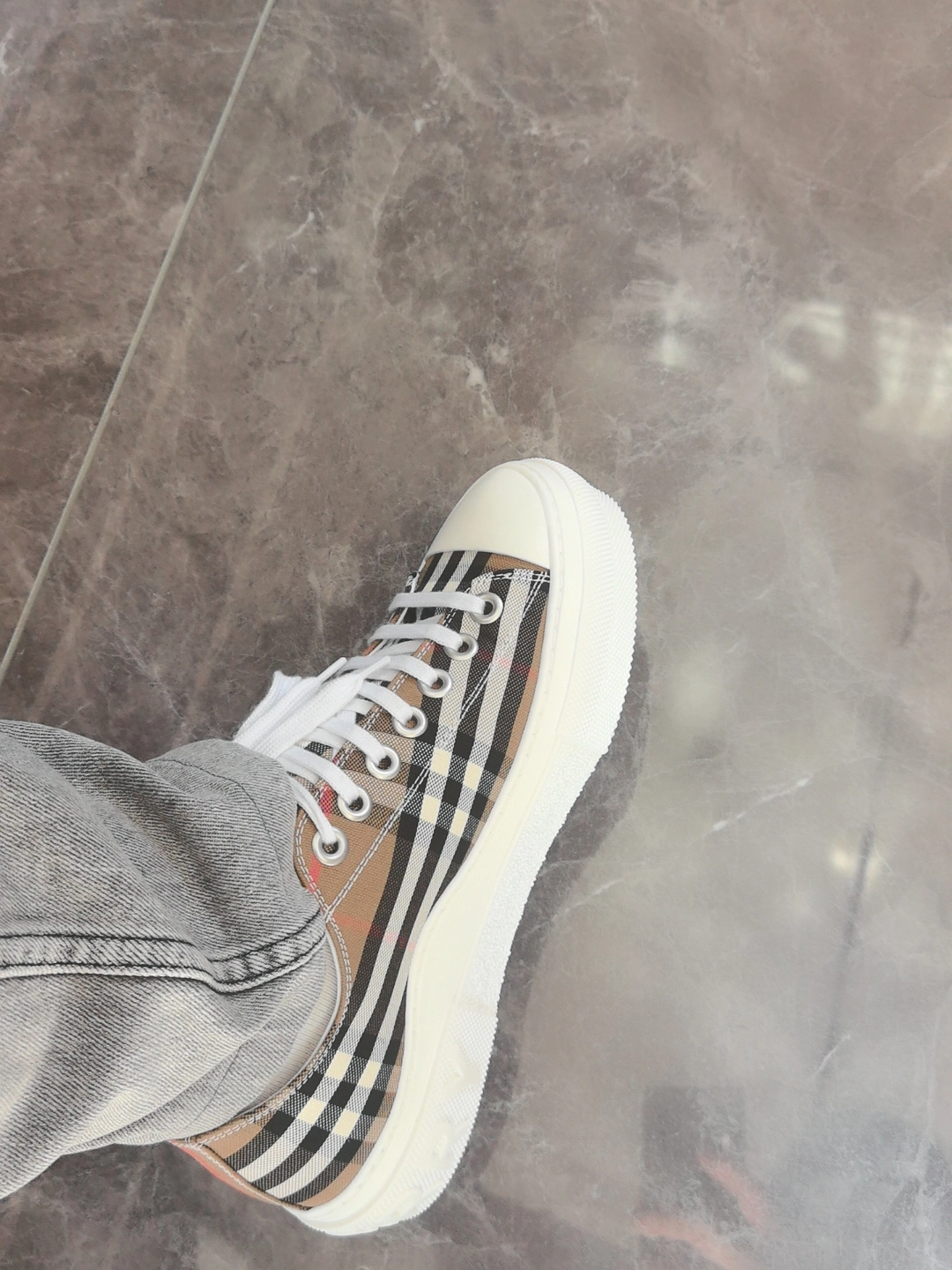 custom review-Burberry Низкие кеды Мужские Коричневые