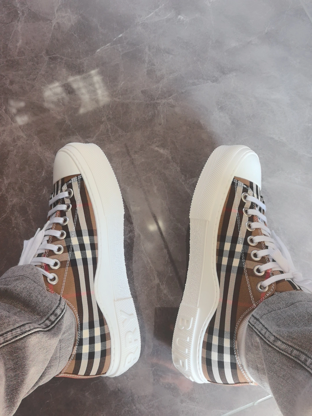 custom review-Burberry Низкие кеды Мужские Коричневые