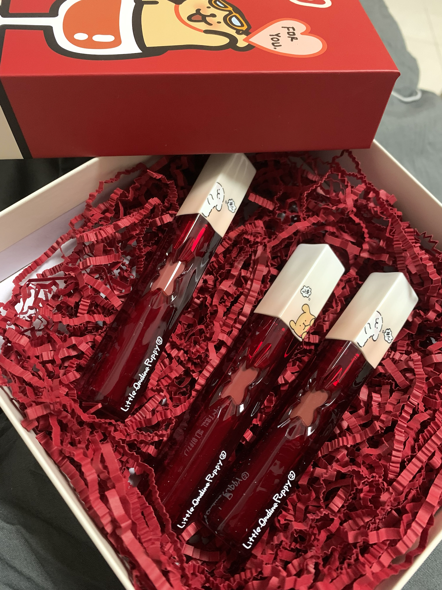 线条狗小奥汀联名口红礼盒!