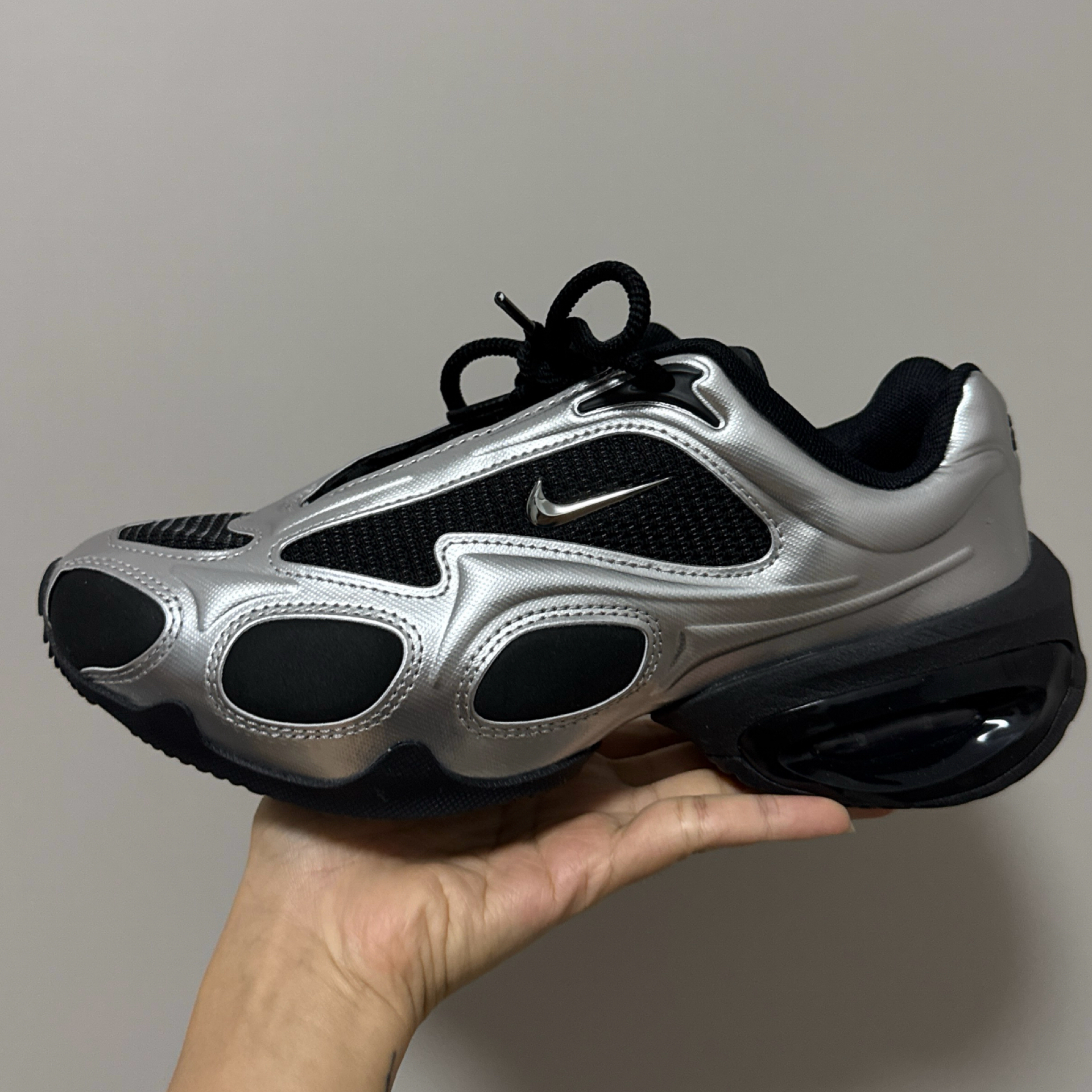 custom review-Nike Air Max Muse Abrasion Resistant Низкие Кроссовки для тренировок Женские Серебряные Черные