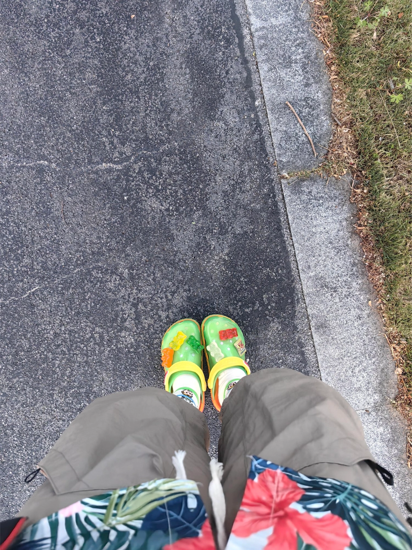 custom review-HARIBO x Crocs Классическая саба Унисекс Многоцветная