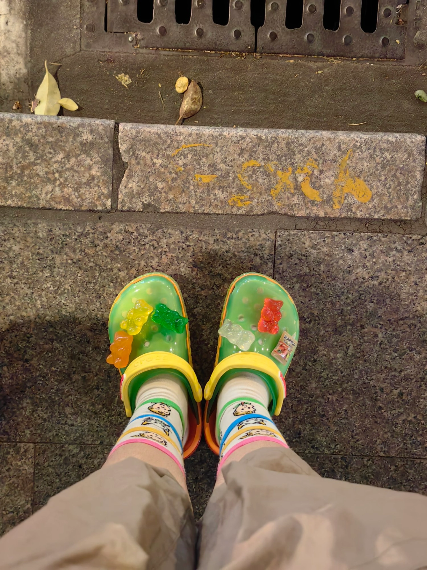 custom review-HARIBO x Crocs Классическая саба Унисекс Многоцветная