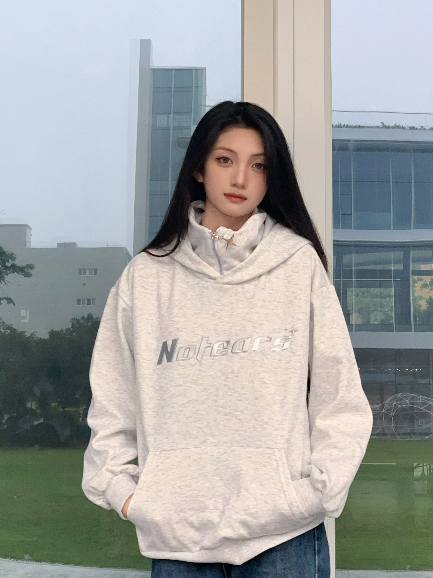 韩系松弛感💫 浅灰连帽卫衣穿搭拿捏