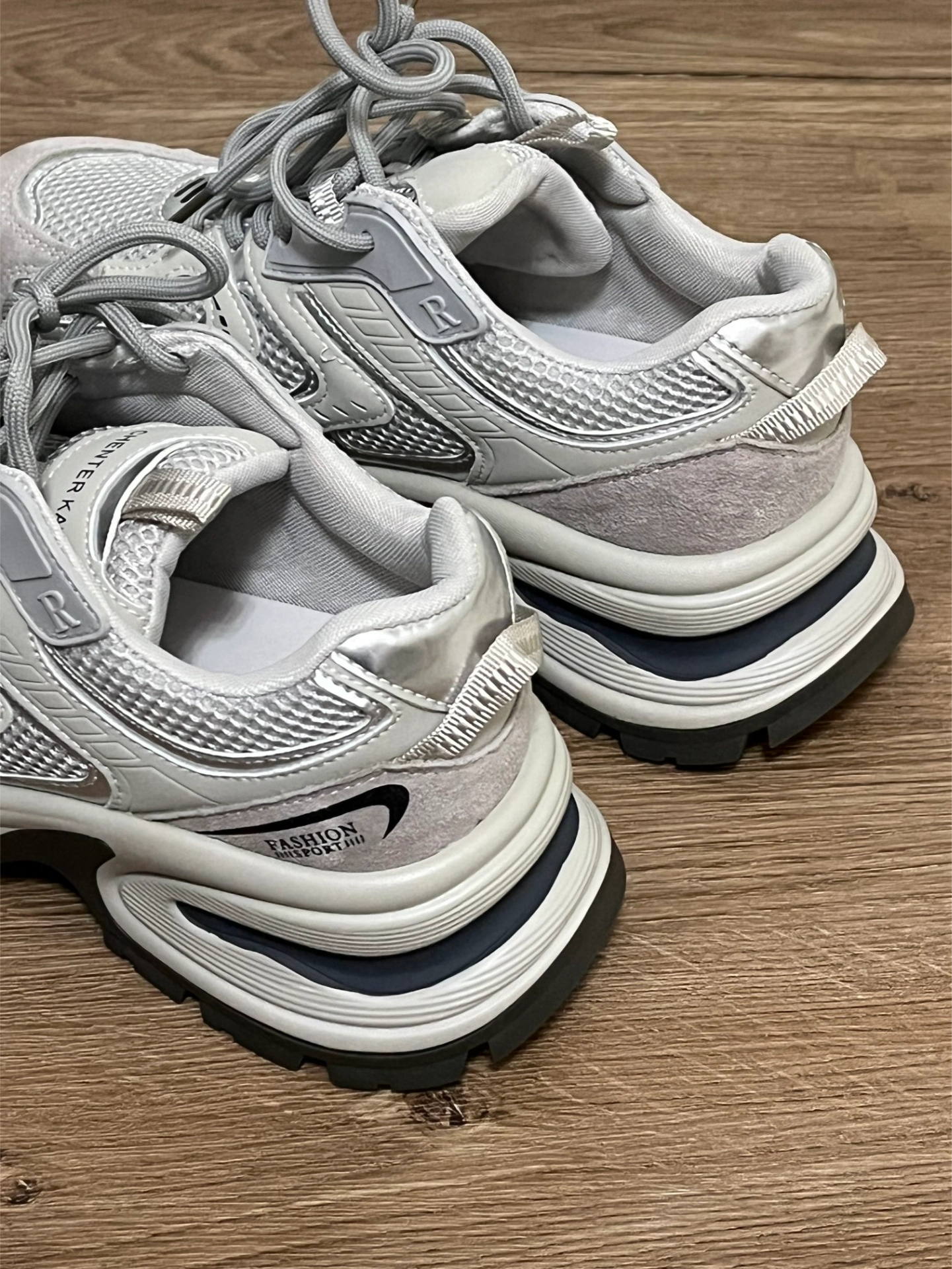 不儿…这双小ck老爹鞋给我钓成翘嘴儿了?