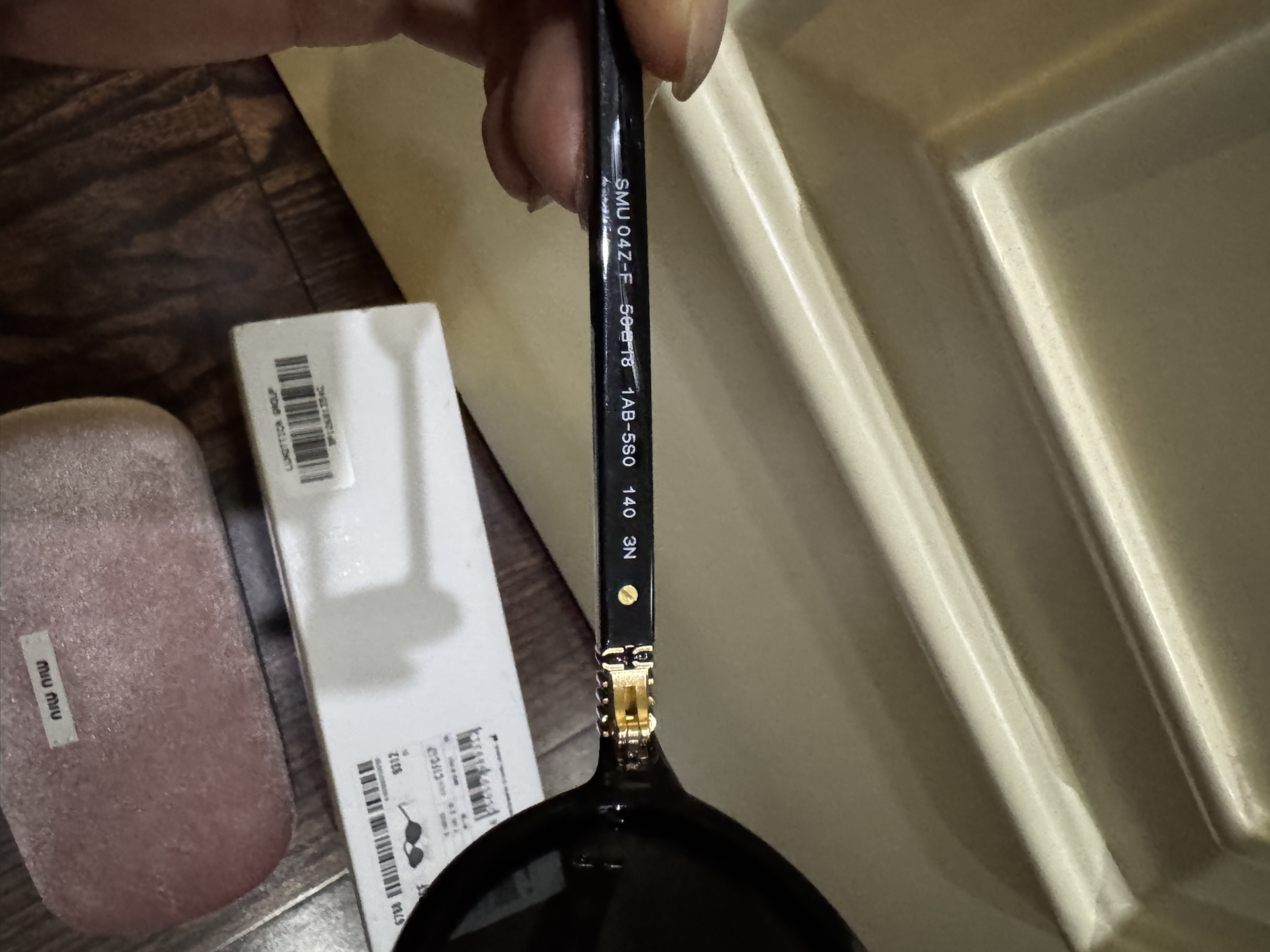 custom review-MIU MIU OVAL SUNGLASSES Унисекс Черный