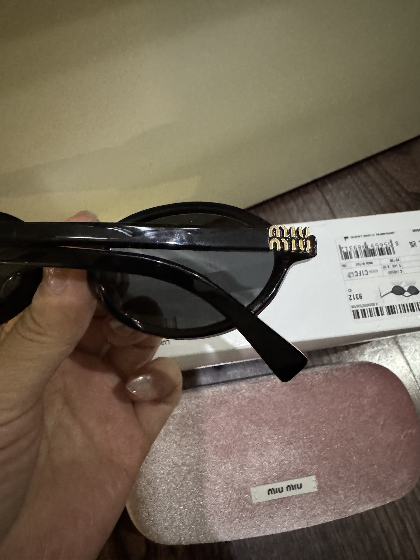 custom review-MIU MIU OVAL SUNGLASSES Унисекс Черный