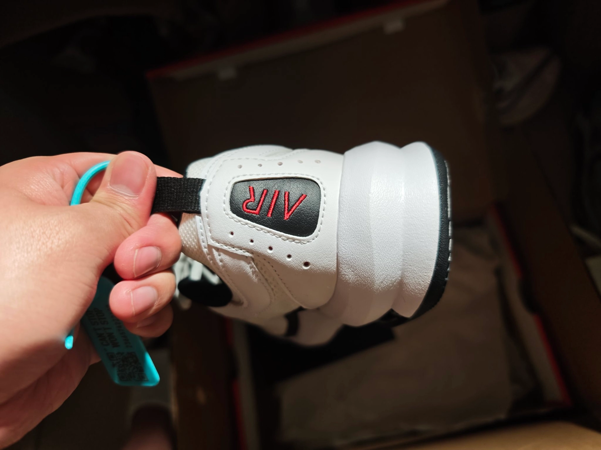 custom review-Nike Air Max AP Устойчивый к истиранию Дышащий Низкий Топ Повседневный Городской Коммутирование Беговые кроссовки Мужской Белый Красный