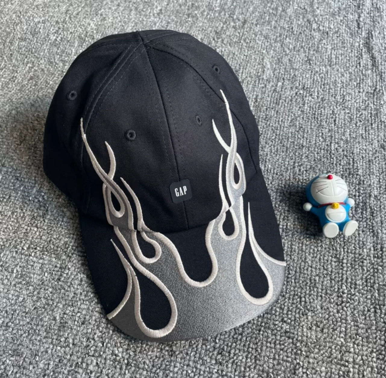 balenciaga x gap x yeezy 火焰logo刺绣 棒球帽
