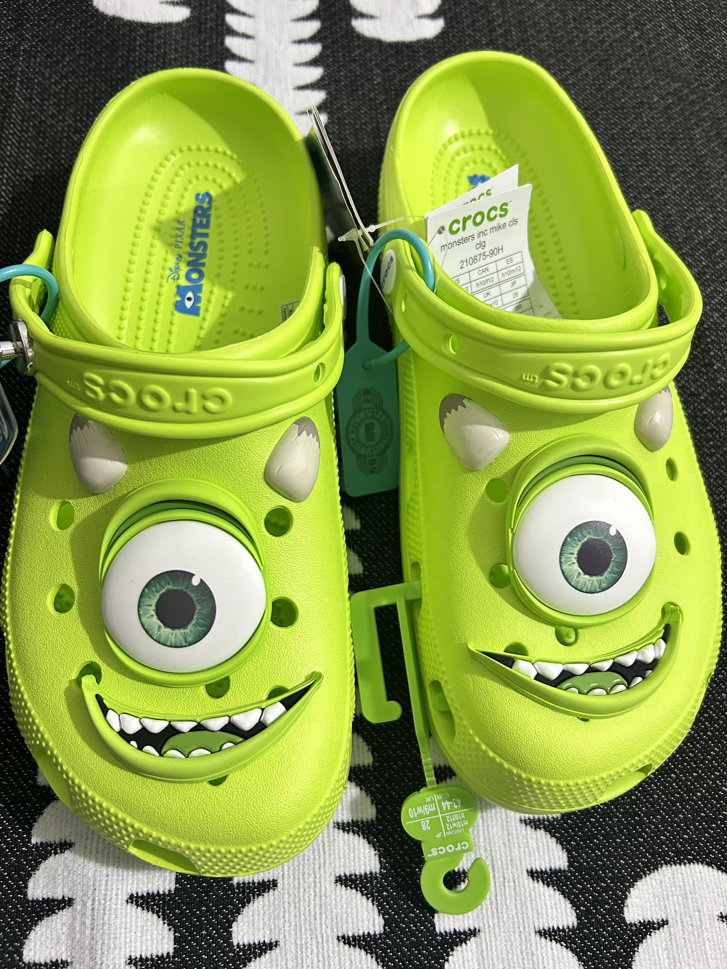 custom review-GUAISHOUDIANLIGONGSI x Crocs Classic Clog Sabo Унисекс Зеленый