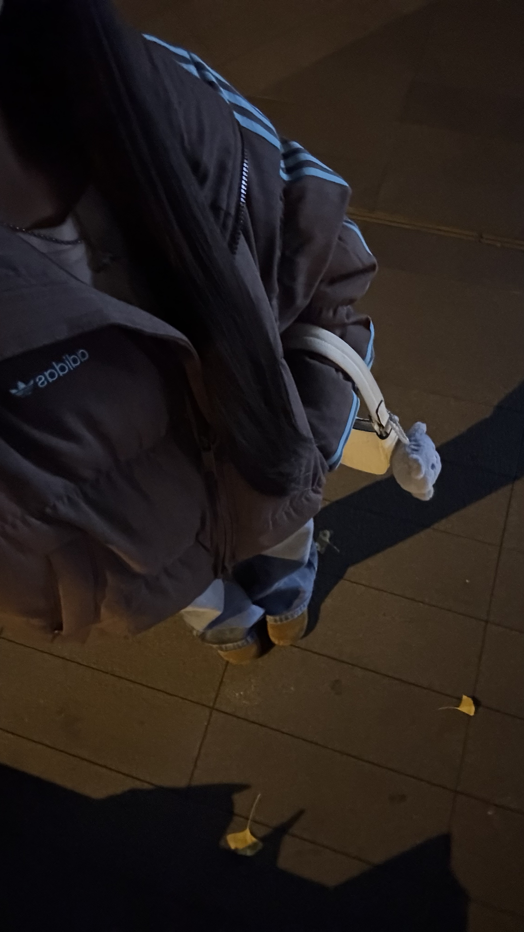 custom review-Adidas Originals Essentials Пуховик с елочной стежкой Женские