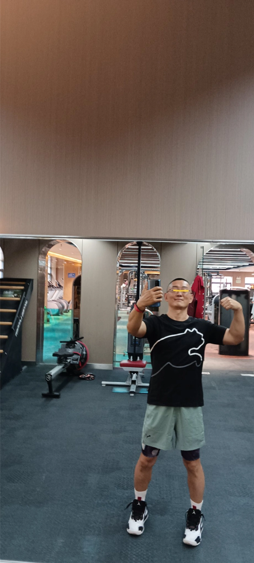 custom review-PUMA GRAPHICS Мужская черная футболка