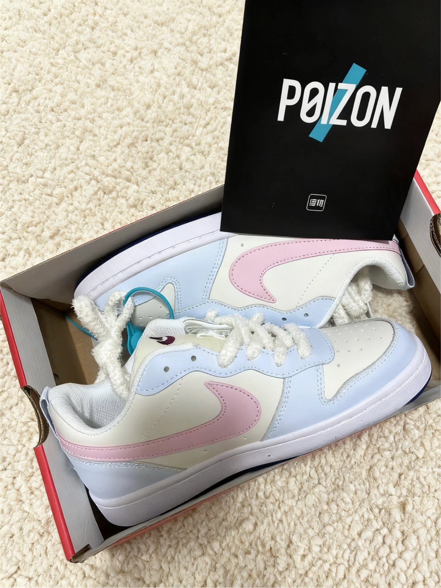 nike马卡龙板鞋,粉蓝配色,踩着软软的很舒服