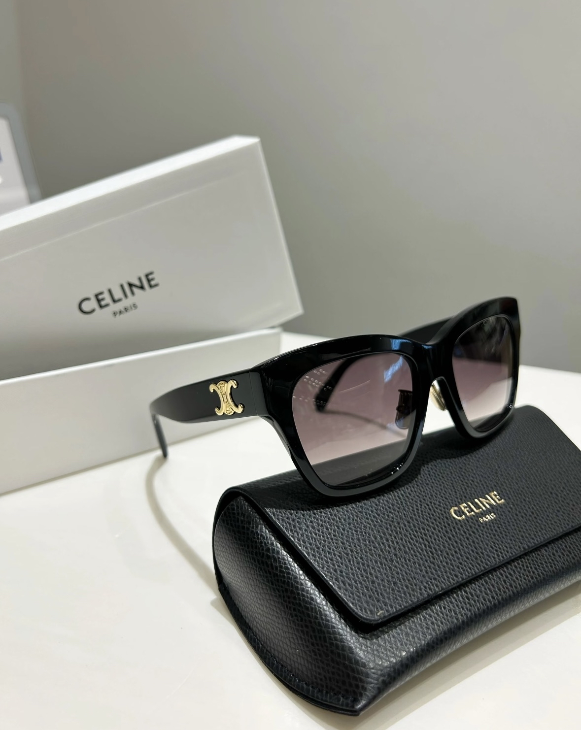 custom review-CELINE Фигурные Солнцезащитные Очки Унисекс Черные