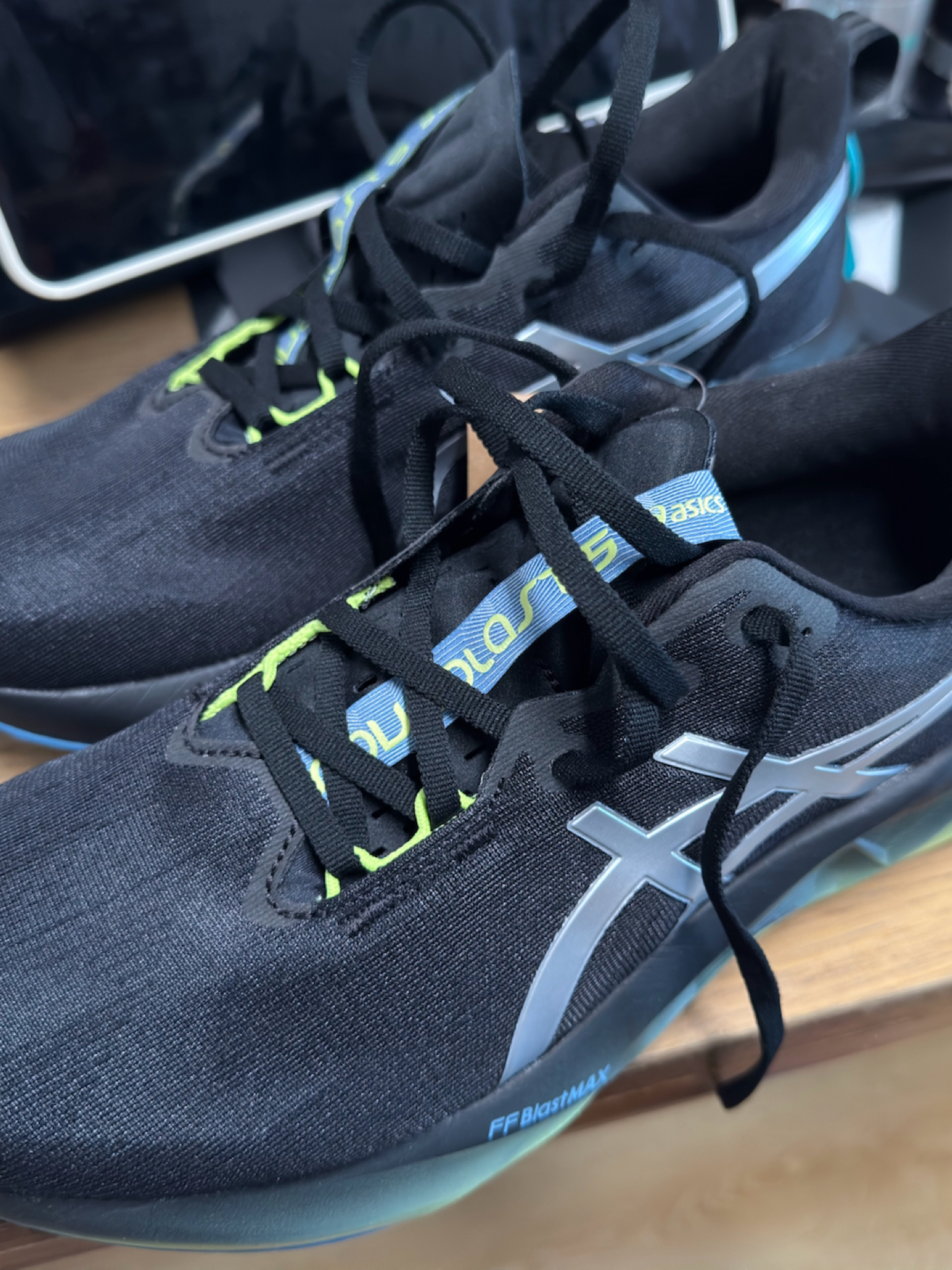 custom review-ASICS NOVABLAST 5 Low Топ Бег на длинные дистанции Спринт Беговые кроссовки Мужской Черный