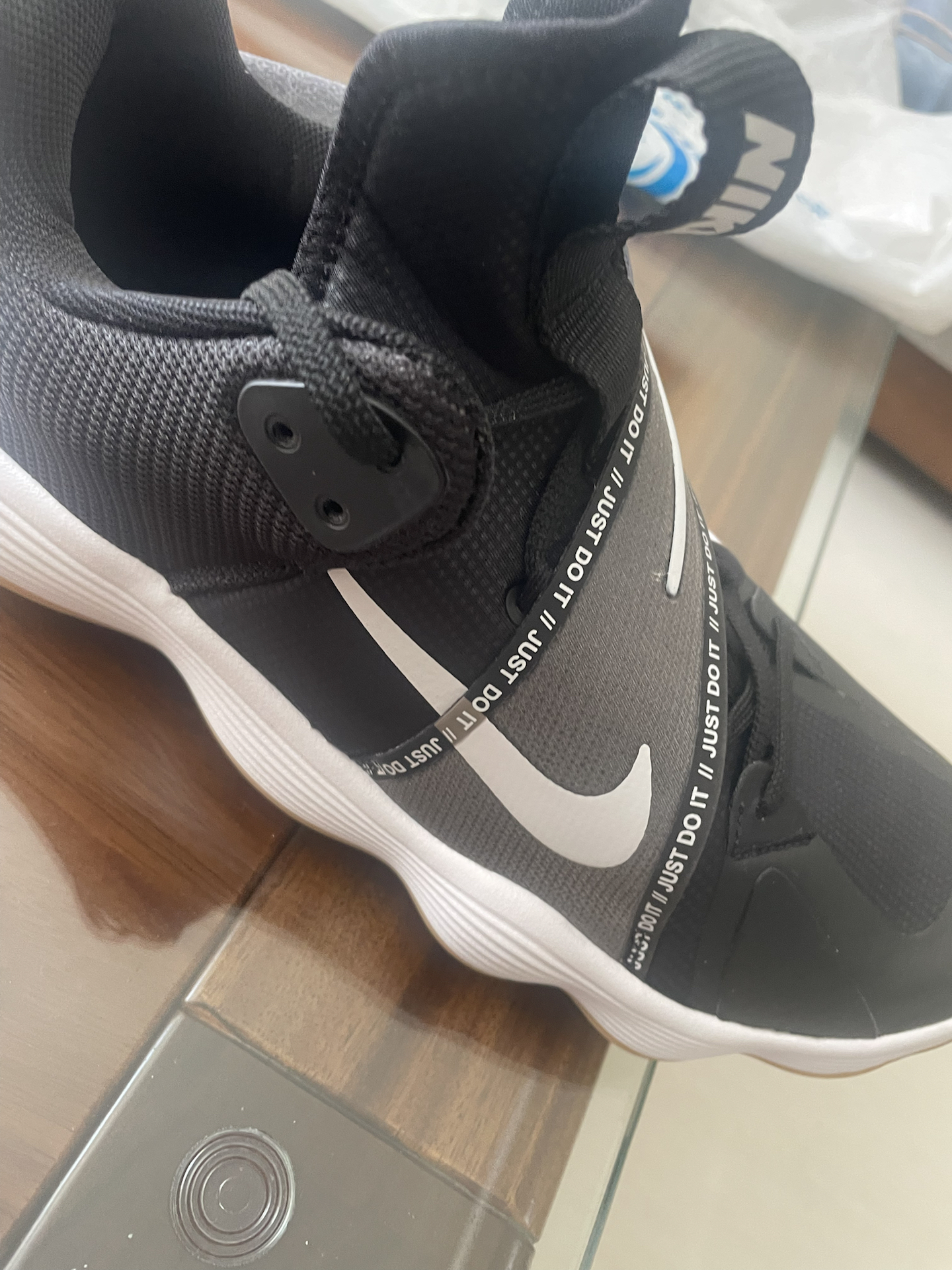 custom review-Nike React HyperSet Low Топ Кроссовки для тренировок Унисекс Черный и Белый с Резиновым Sole
