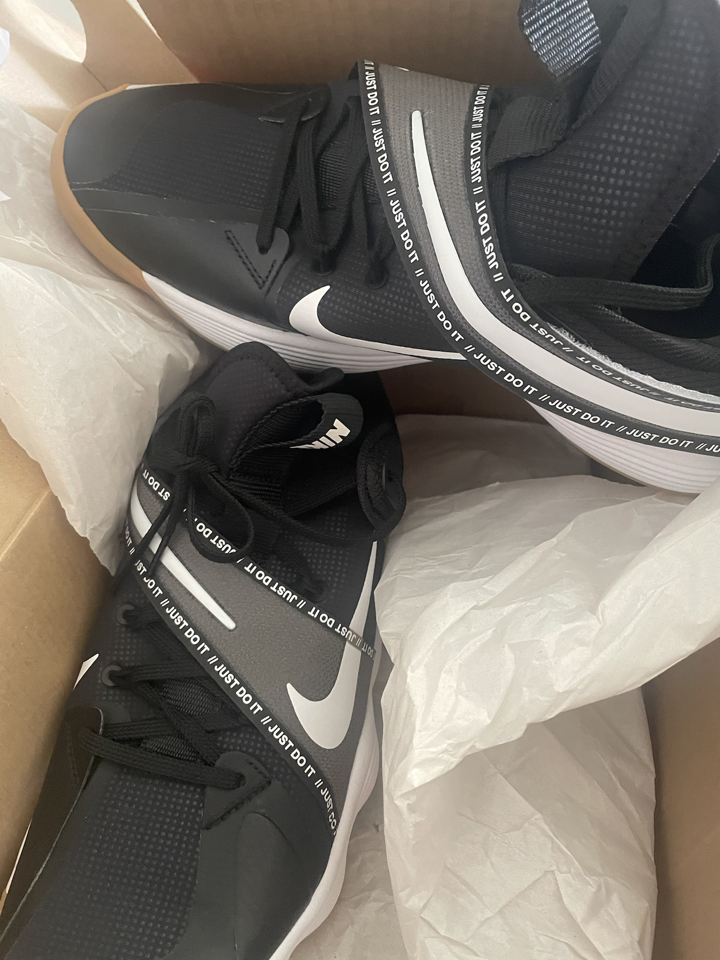 custom review-Nike React HyperSet Low Топ Кроссовки для тренировок Унисекс Черный и Белый с Резиновым Sole