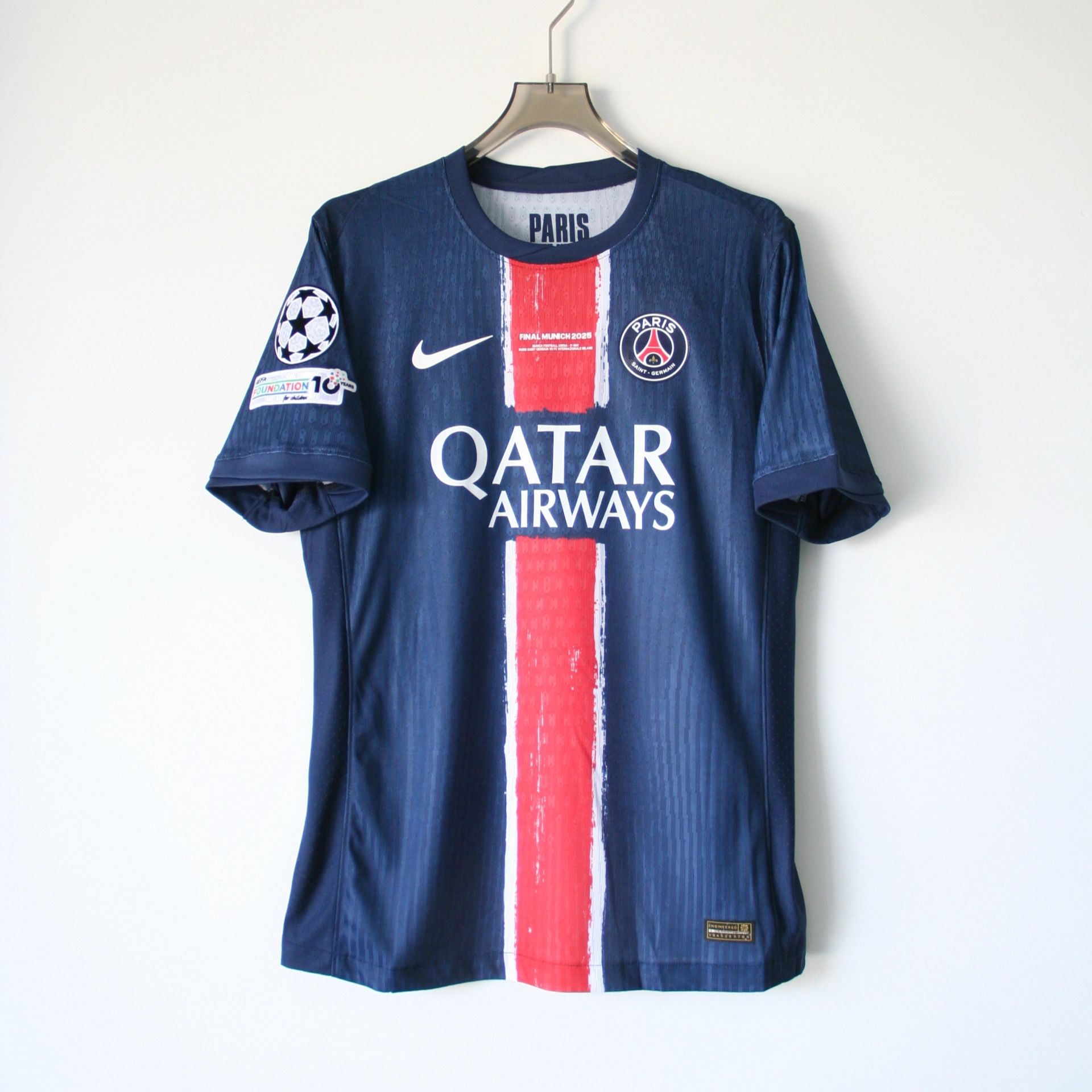 大巴黎决赛球衣