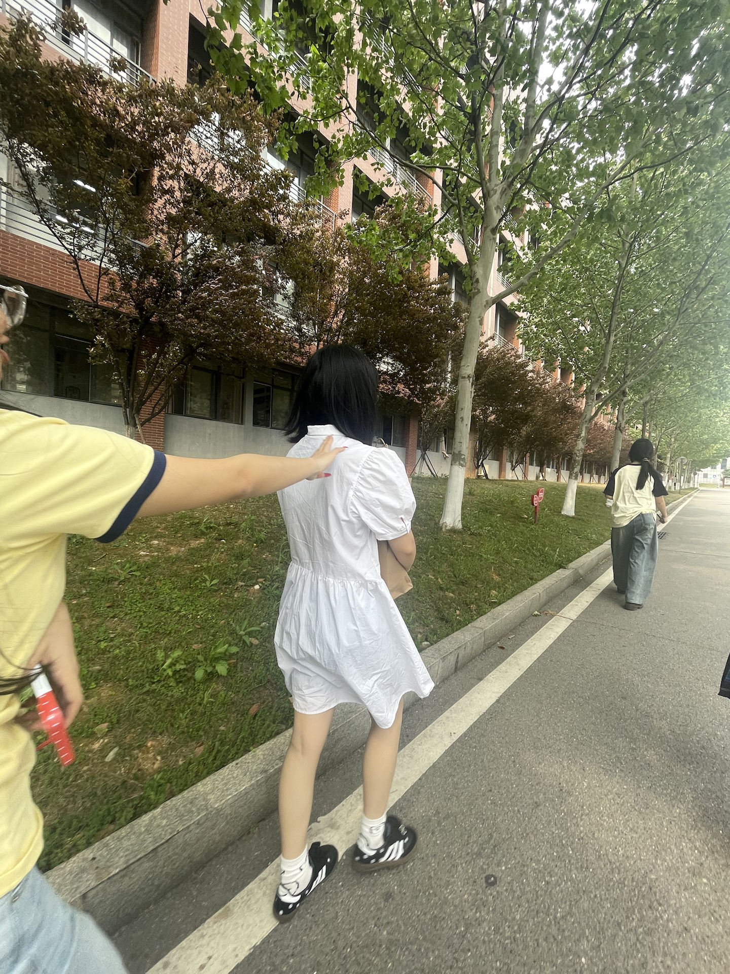 custom review-Adidas Originals Короткое платье с короткими рукавами для женщин белое