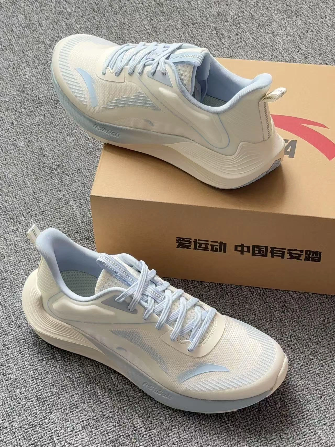 安踏新跑鞋开箱✨ 奶fufu配色绝绝子
