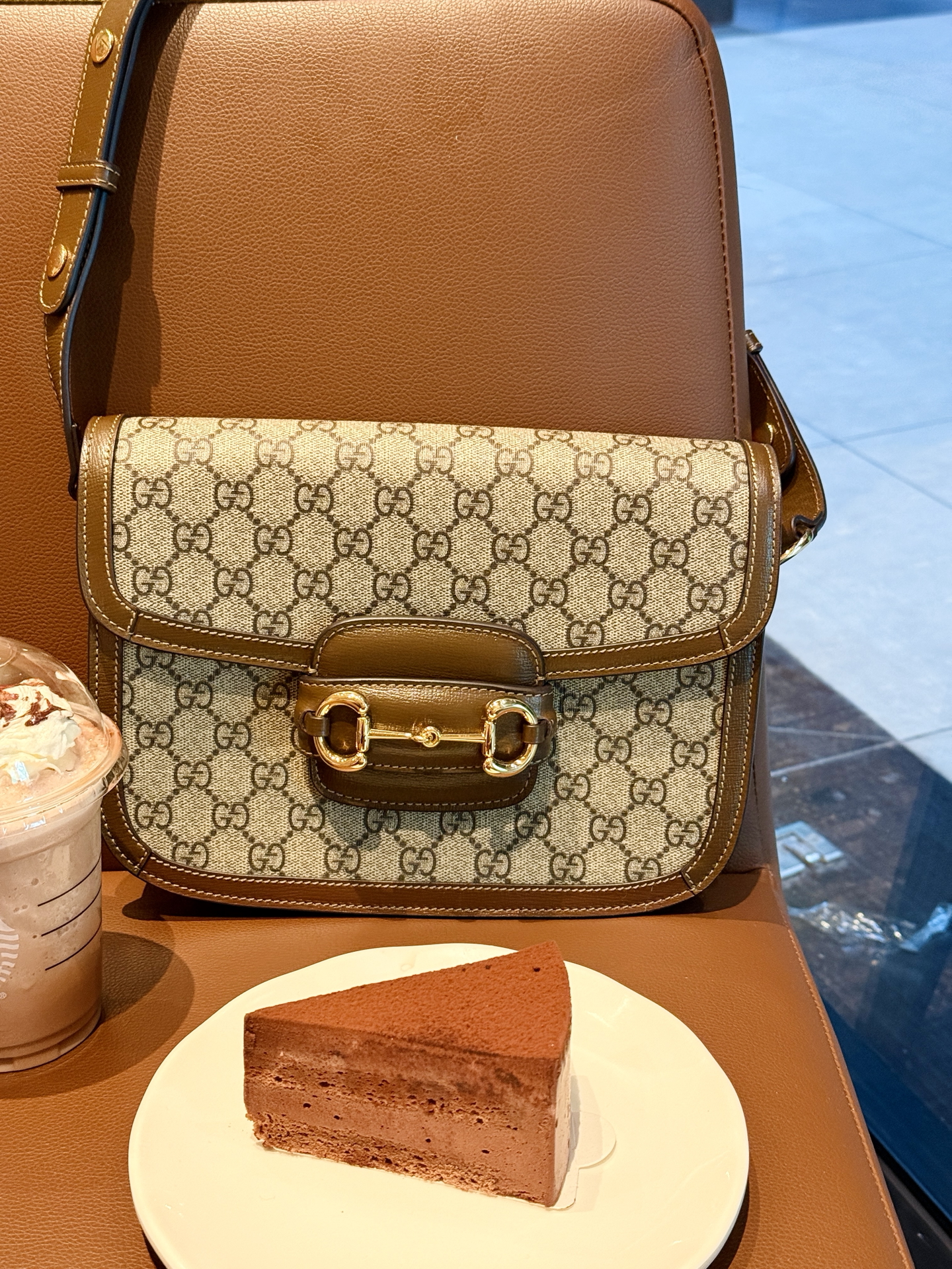 Реплики швейцарских часов-gucci Официальный сайт С