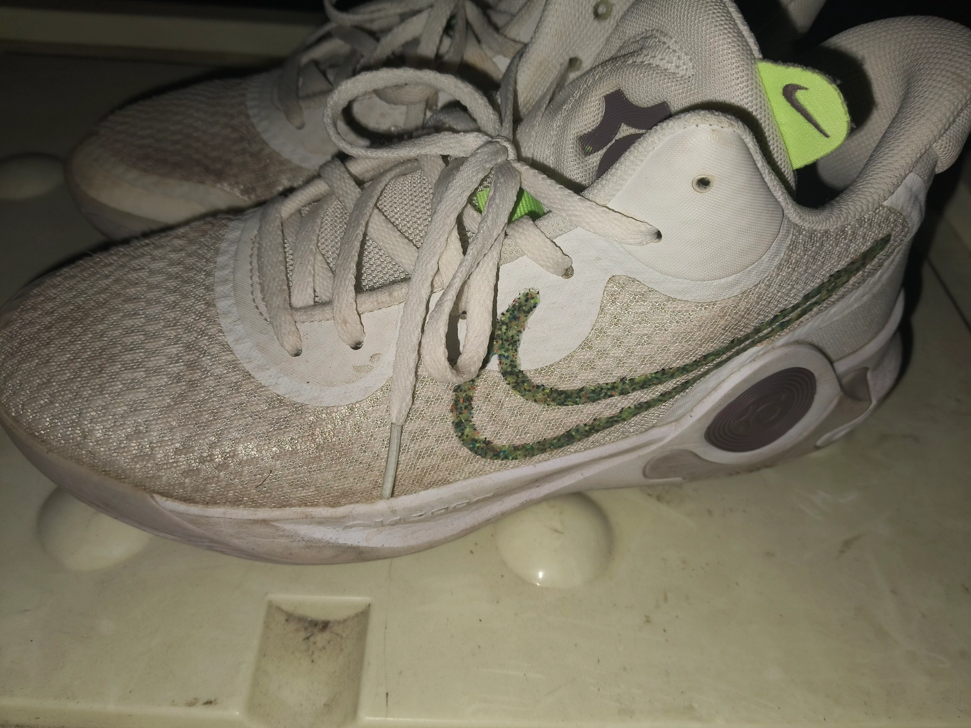 谁能拒绝这双篮球鞋